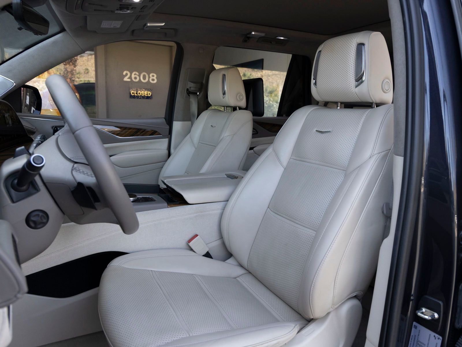 2023 Cadillac Escalade Sport Platinum