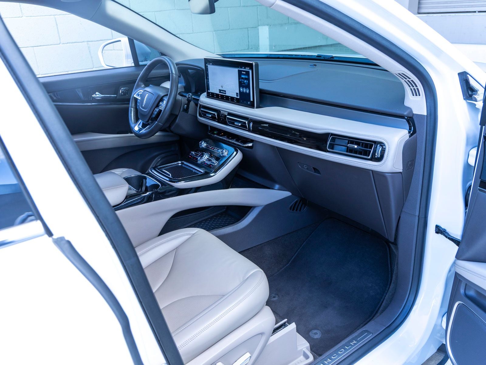 2021 Lincoln Nautilus Standard