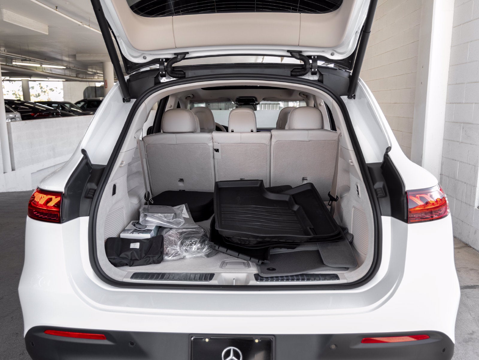 2027 Mercedes-Benz EQS 400 4MATIC®