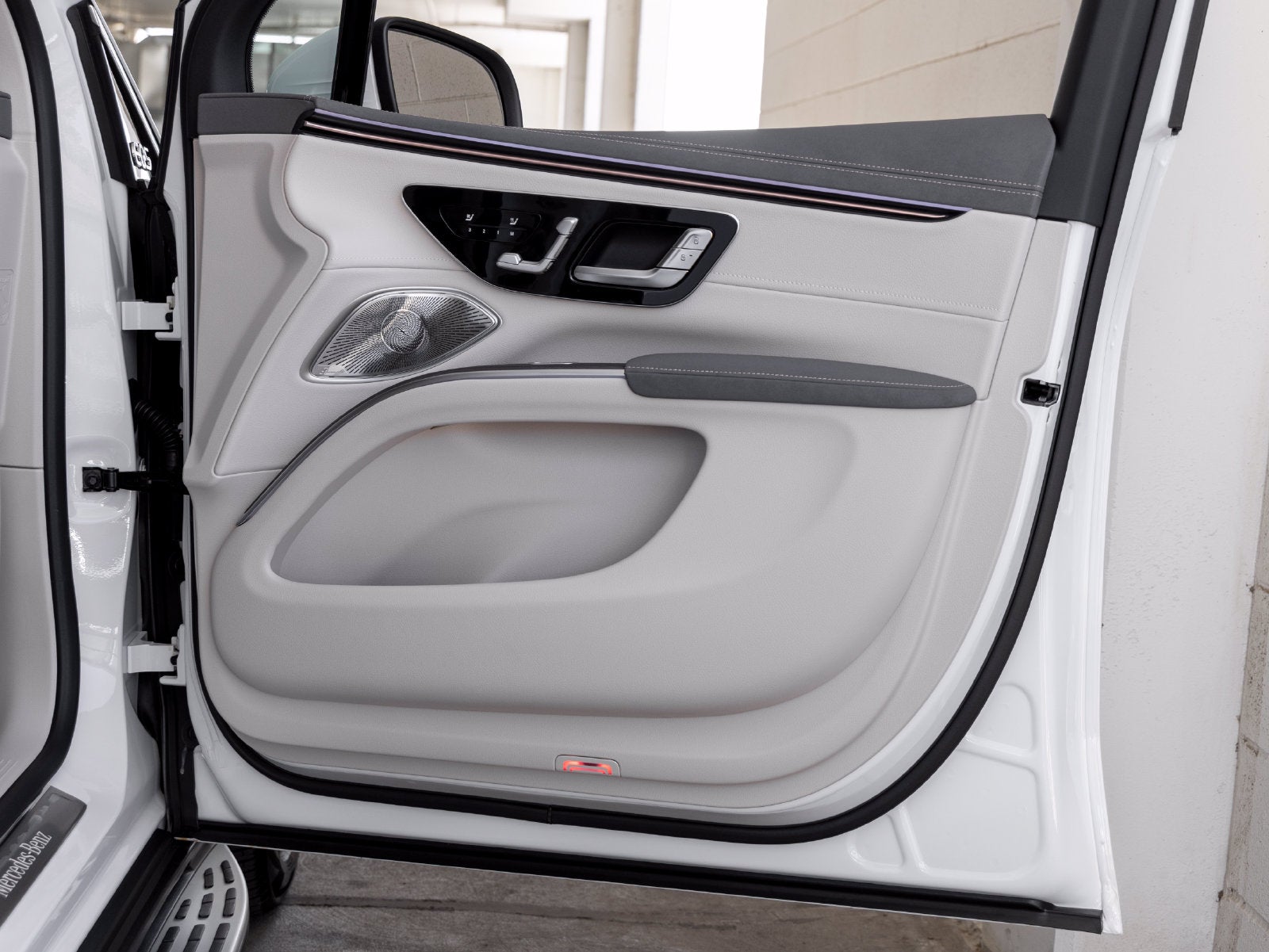 2027 Mercedes-Benz EQS 400 4MATIC®