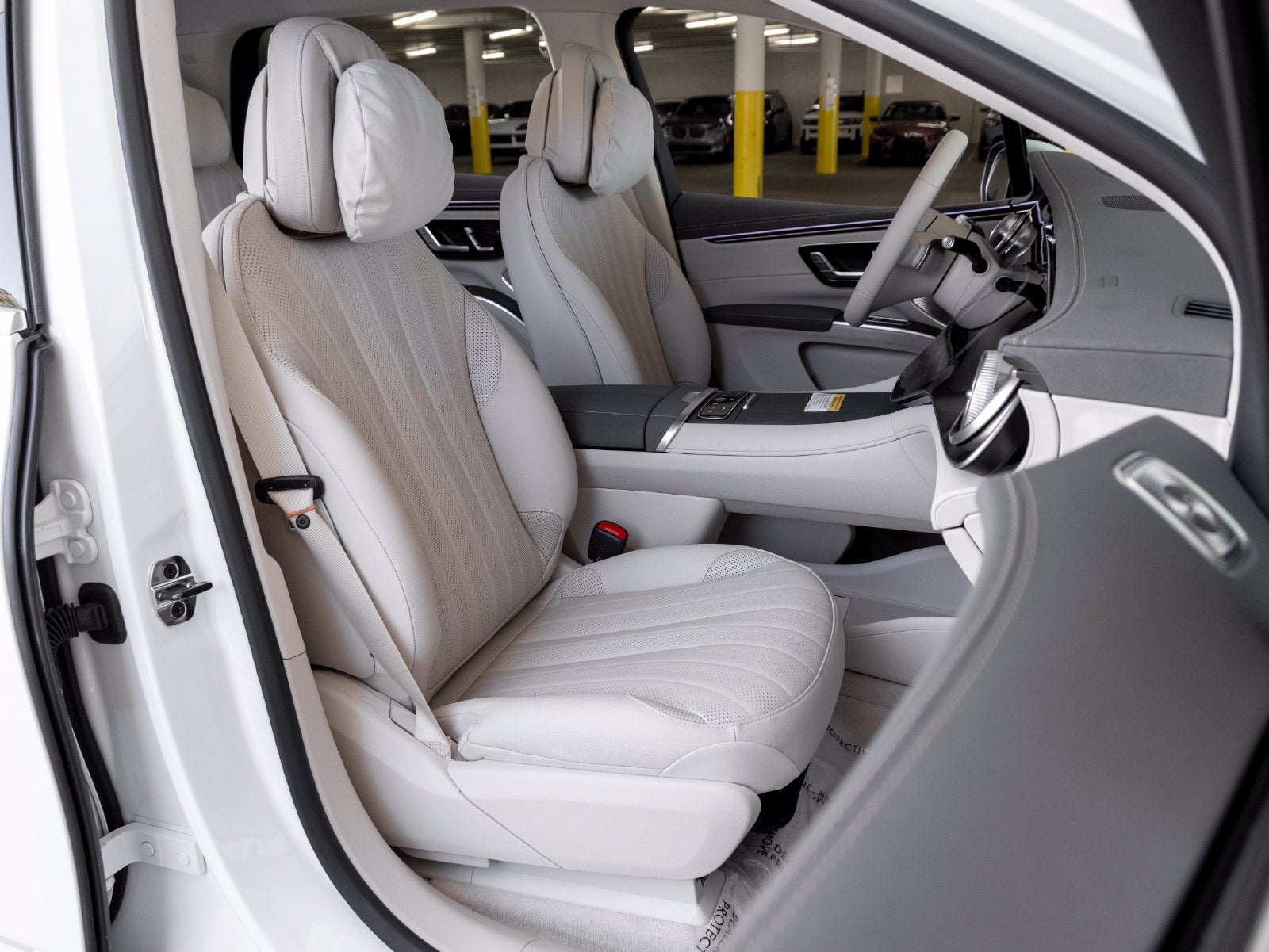 2027 Mercedes-Benz EQS 400 4MATIC®