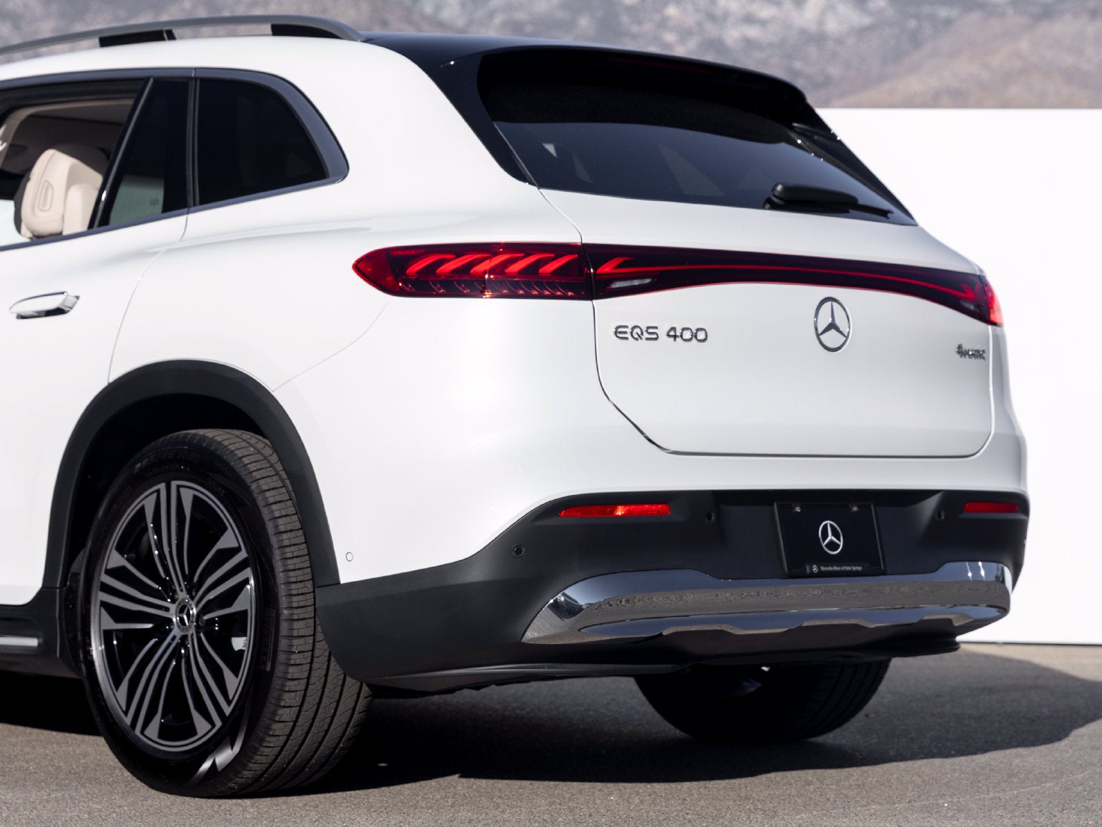 2027 Mercedes-Benz EQS 400 4MATIC®