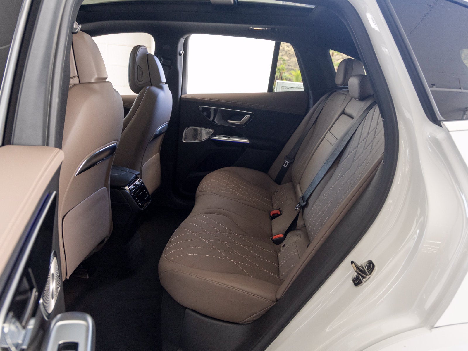 2027 Mercedes-Benz EQE 320+ SUV