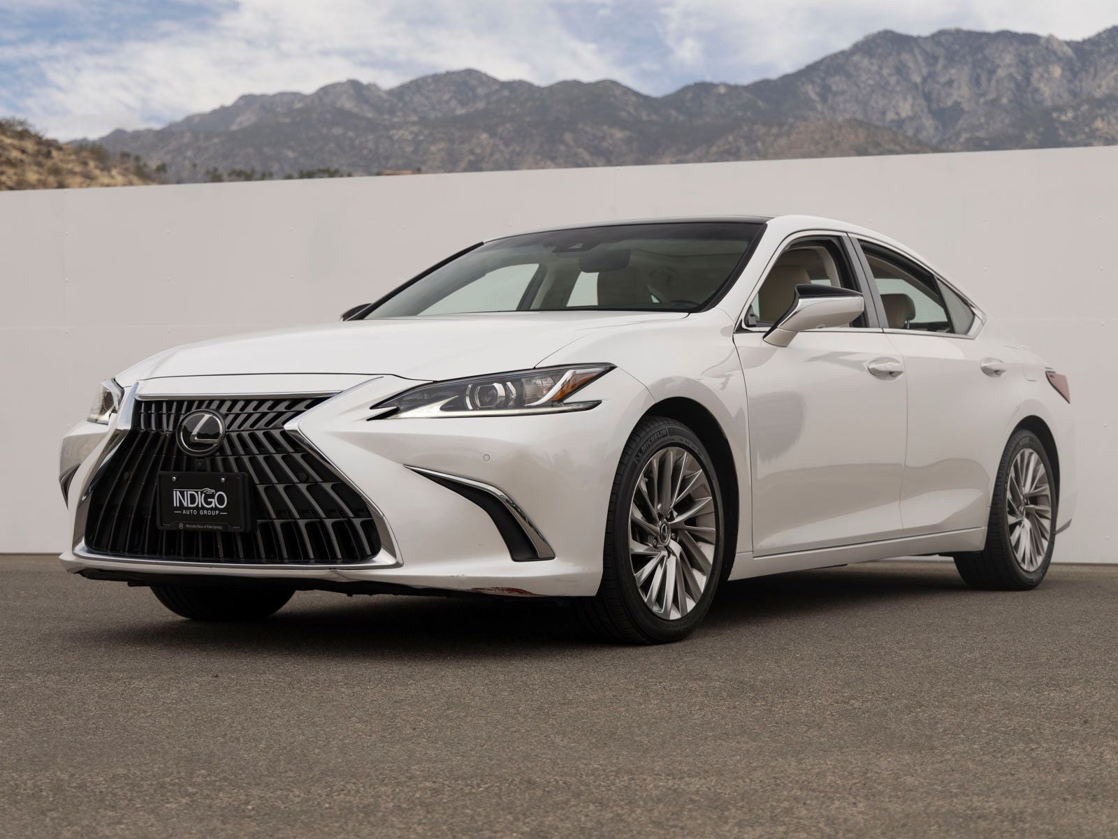2022 Lexus ES 350 350 Luxury's photo