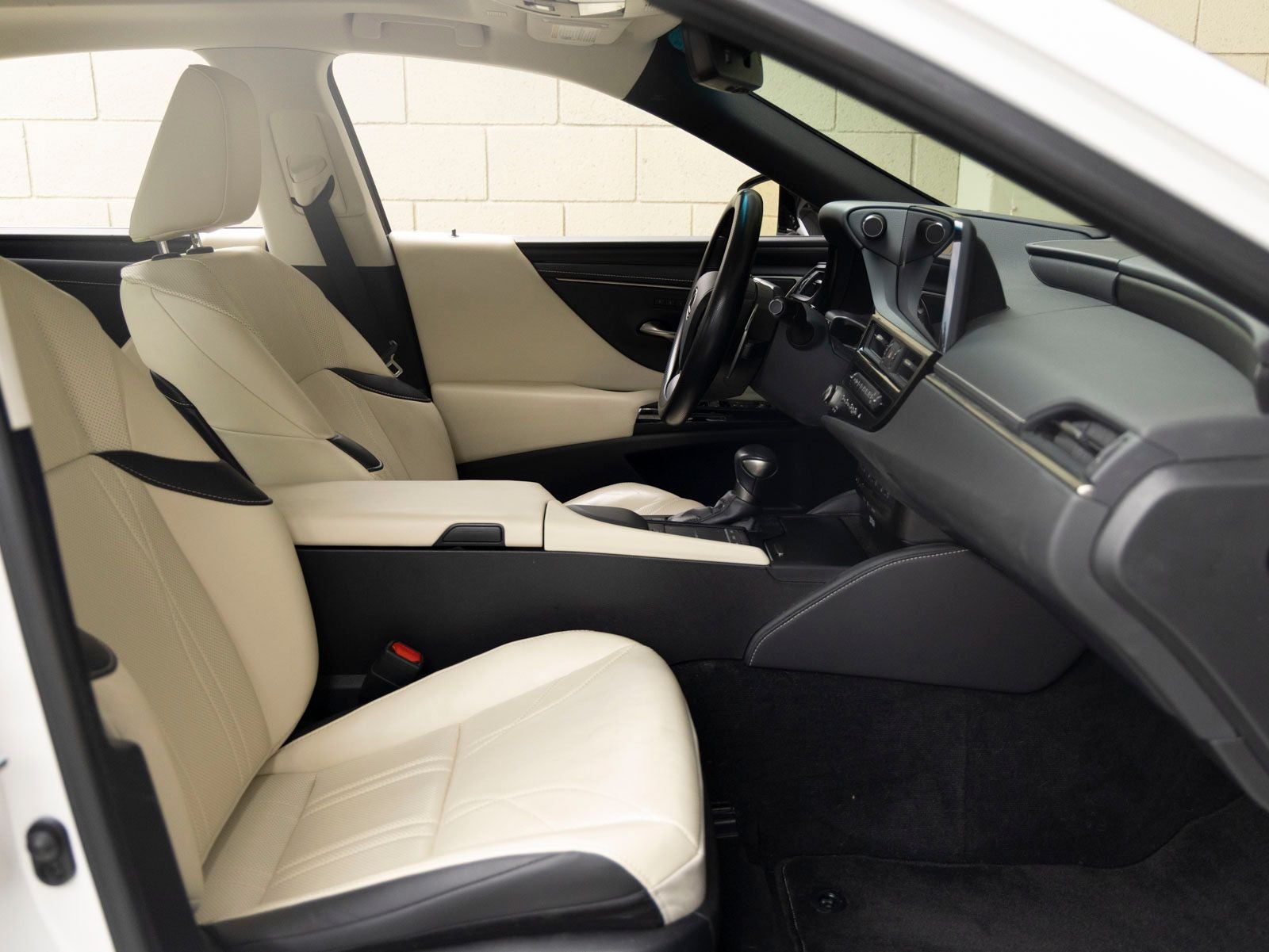 2022 Lexus ES 350 Luxury