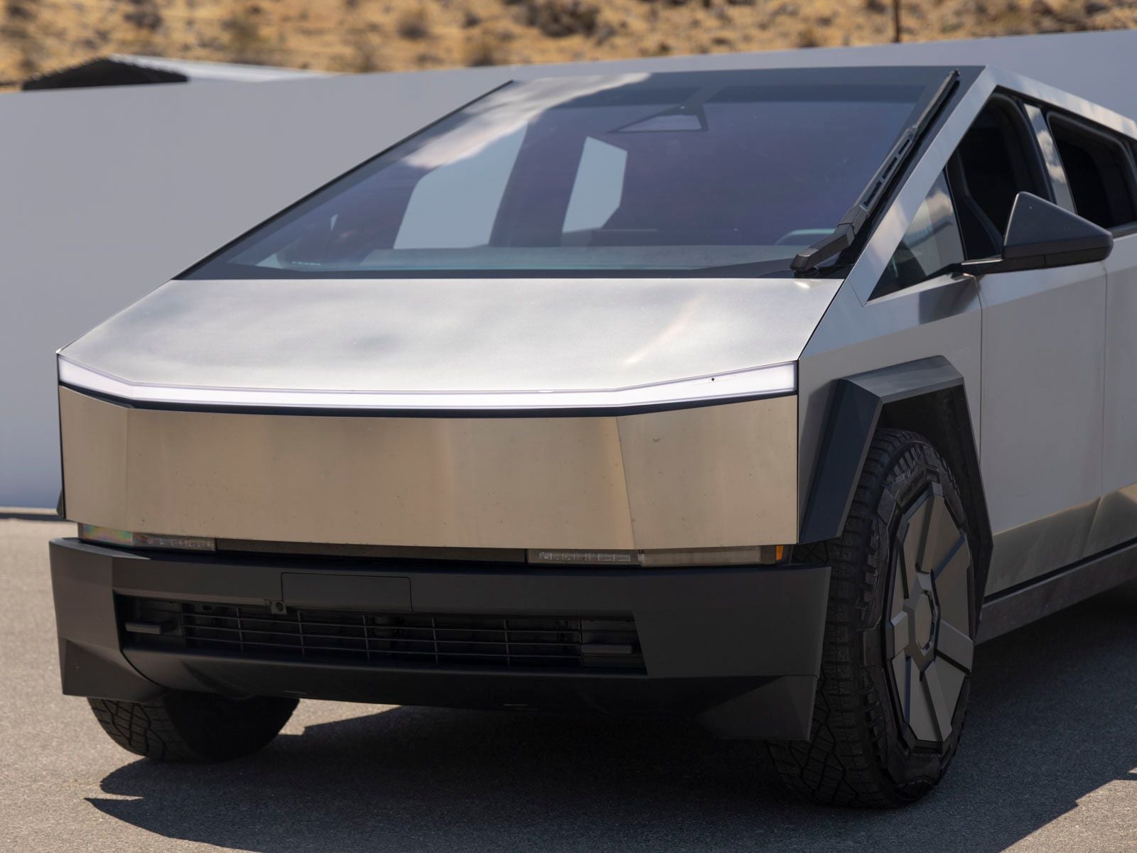 2024 Tesla Cybertruck Cyberbeast