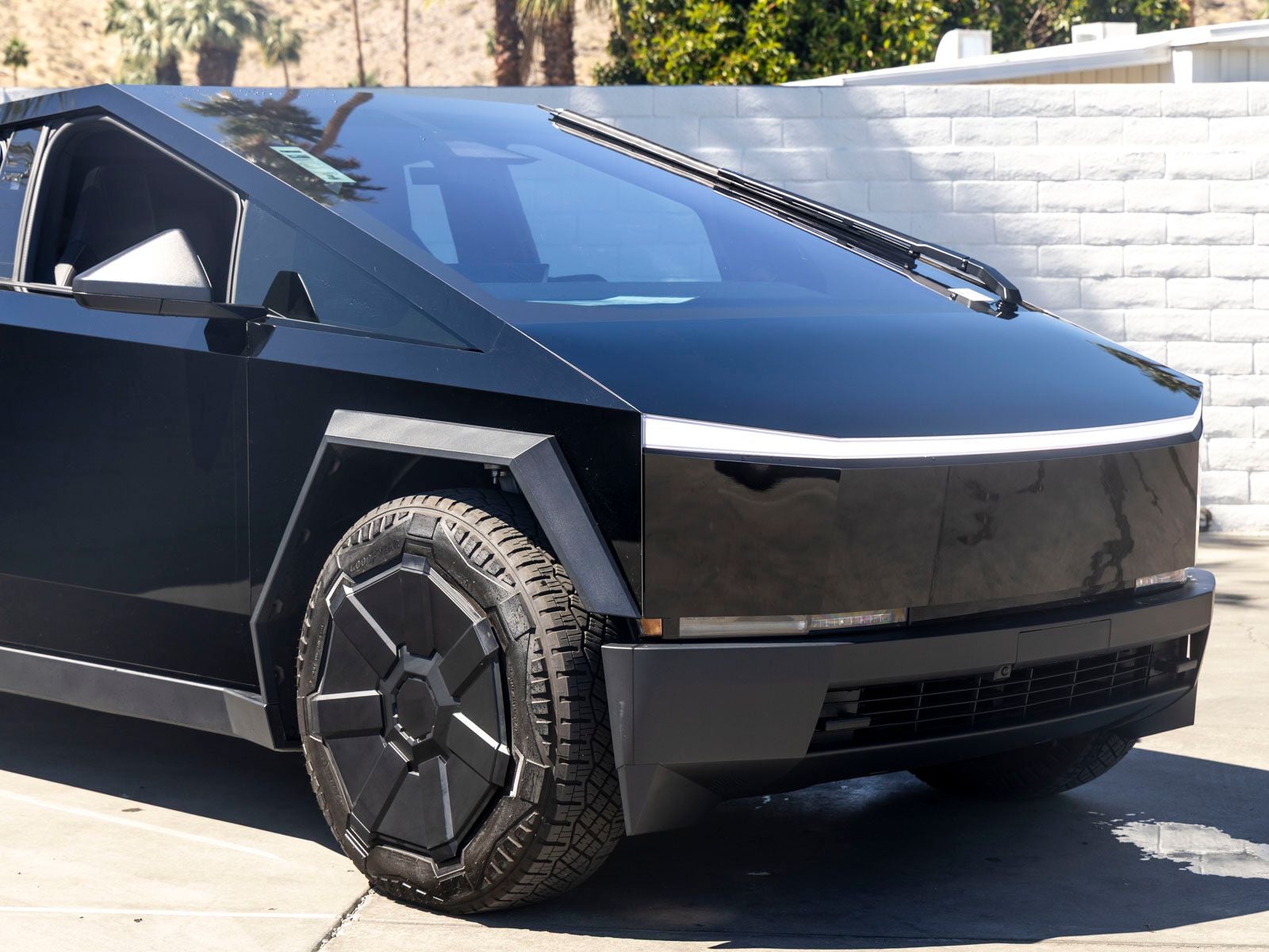2024 Tesla Cybertruck Cyberbeast