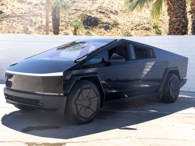 2024 Tesla Cybertruck Cyberbeast