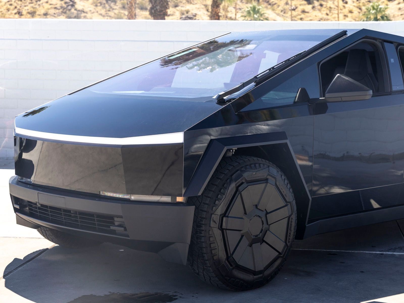 2024 Tesla Cybertruck Cyberbeast