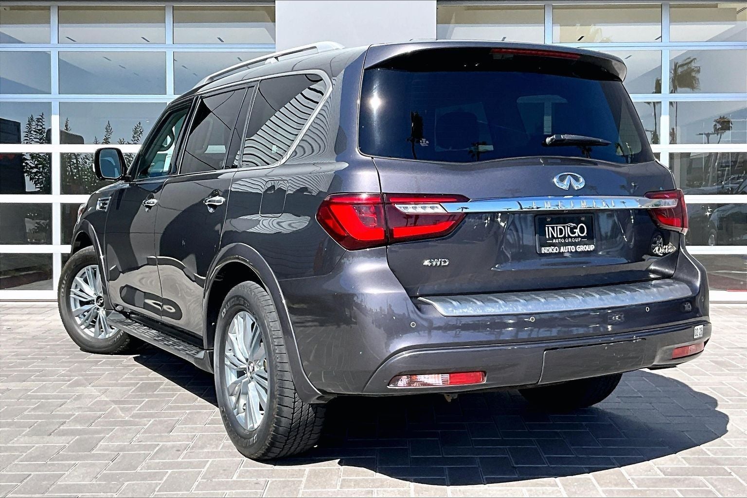2024 INFINITI QX80 LUXE
