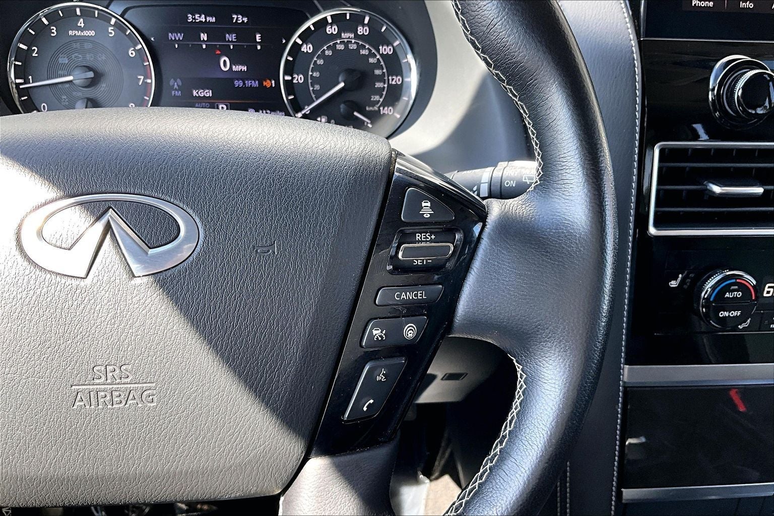 2024 INFINITI QX80 LUXE