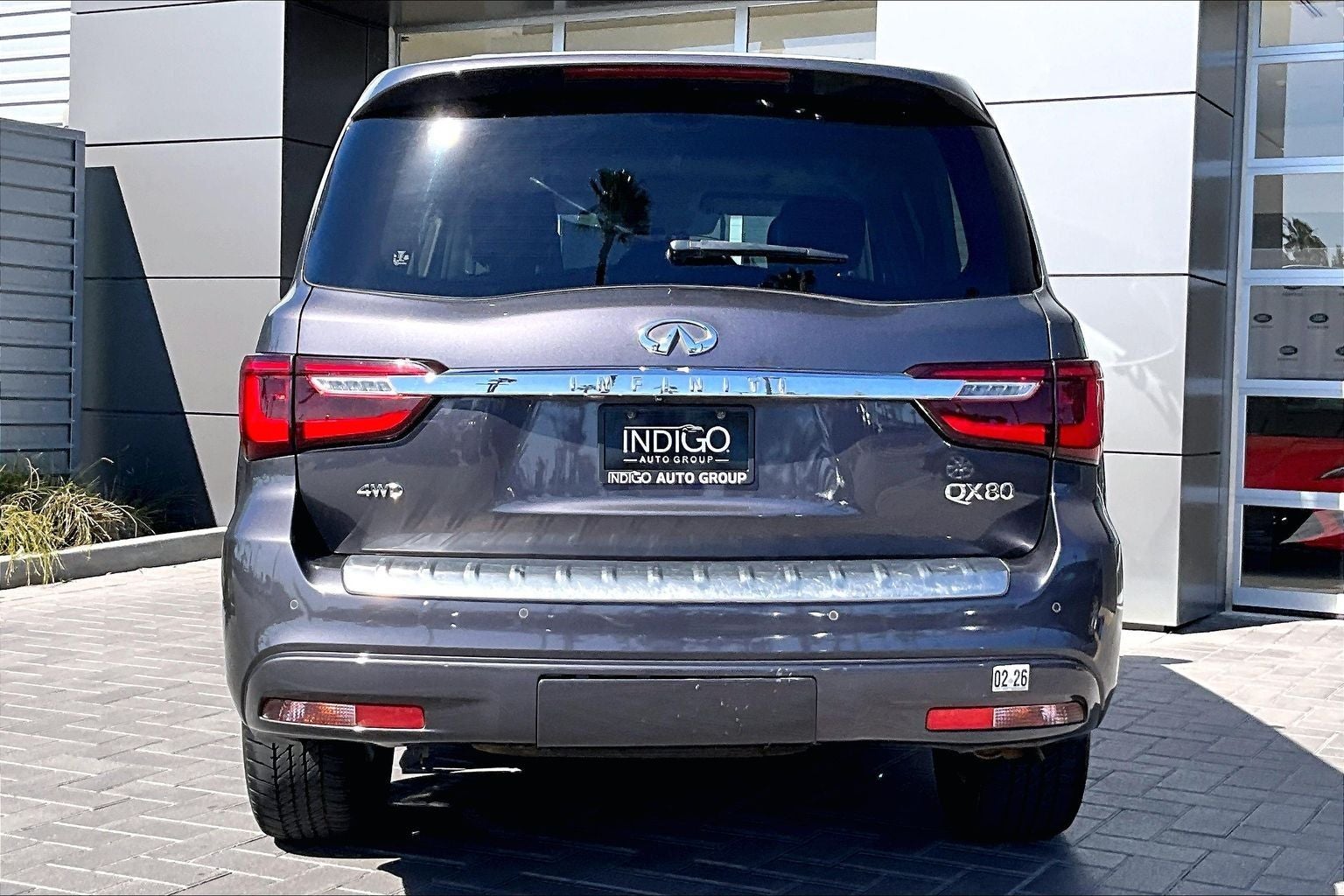 2024 INFINITI QX80 LUXE