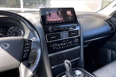 2024 INFINITI QX80 LUXE