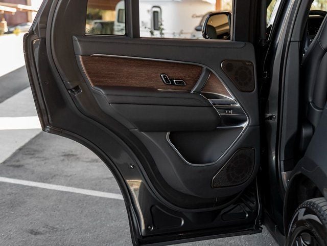 2025 Land Rover Range Rover Autobiography