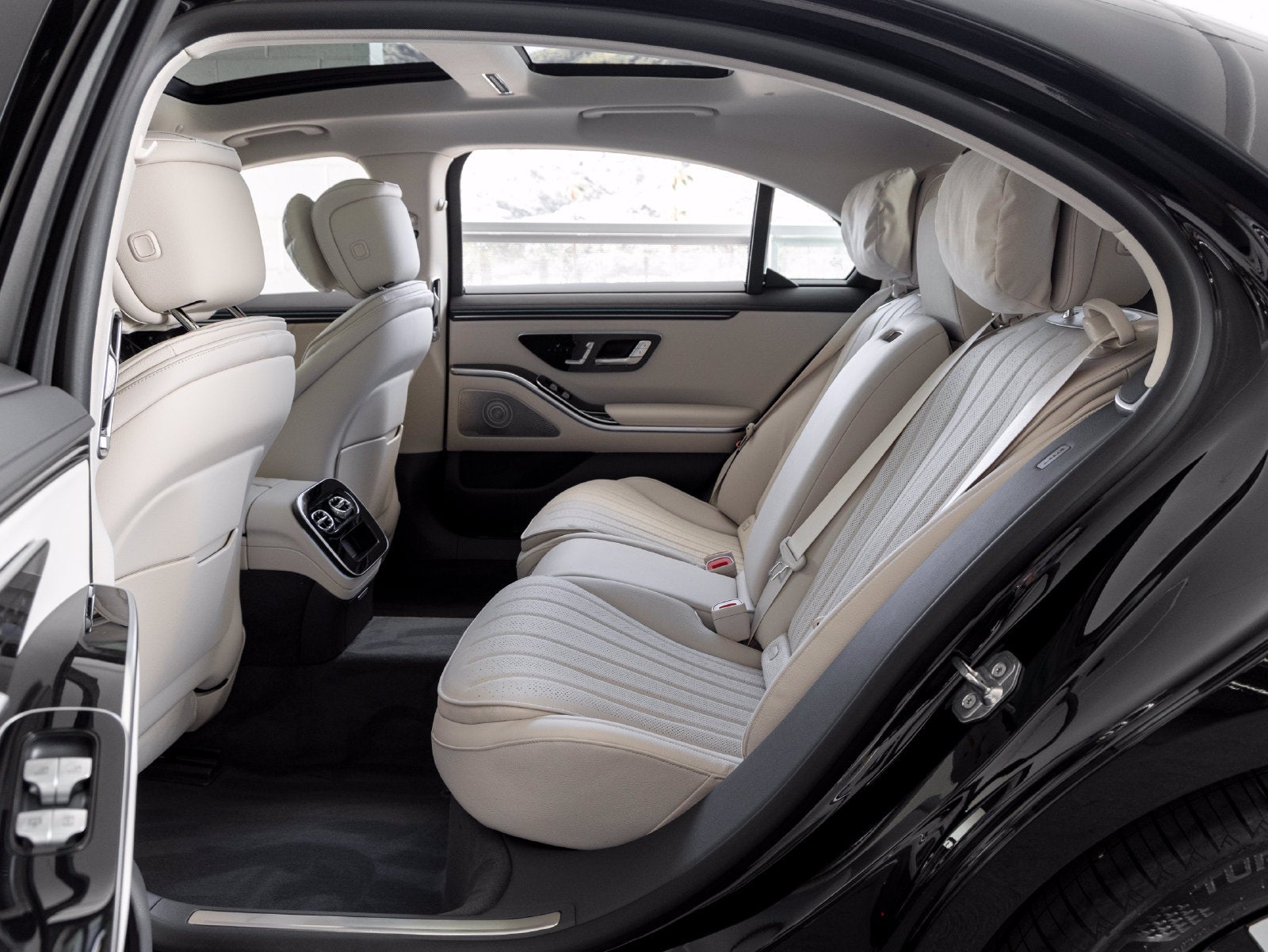 2027 Mercedes-Benz S-Class S 500 4MATIC®
