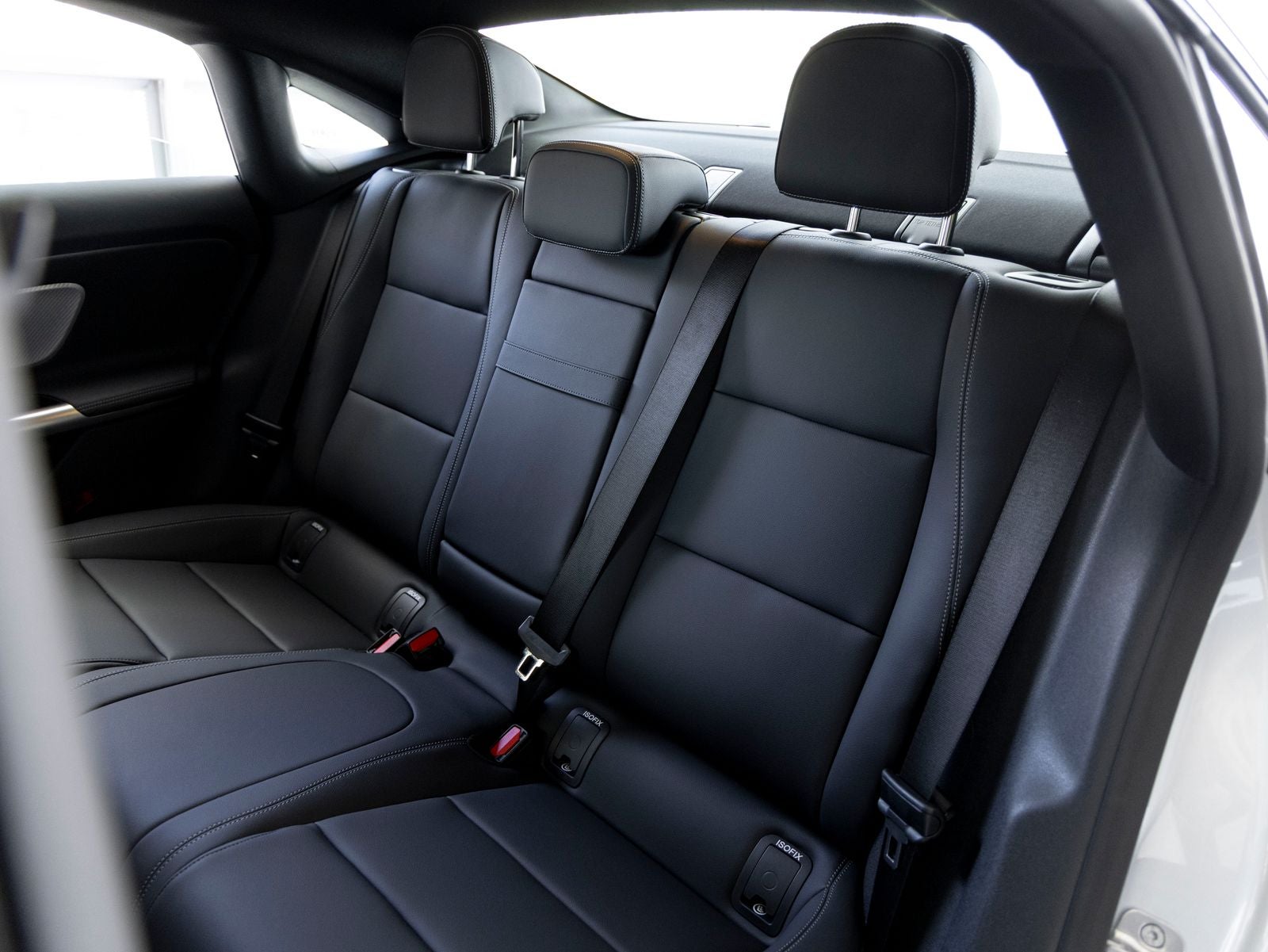 2027 Mercedes-Benz CLA CLA 220 Hybrid