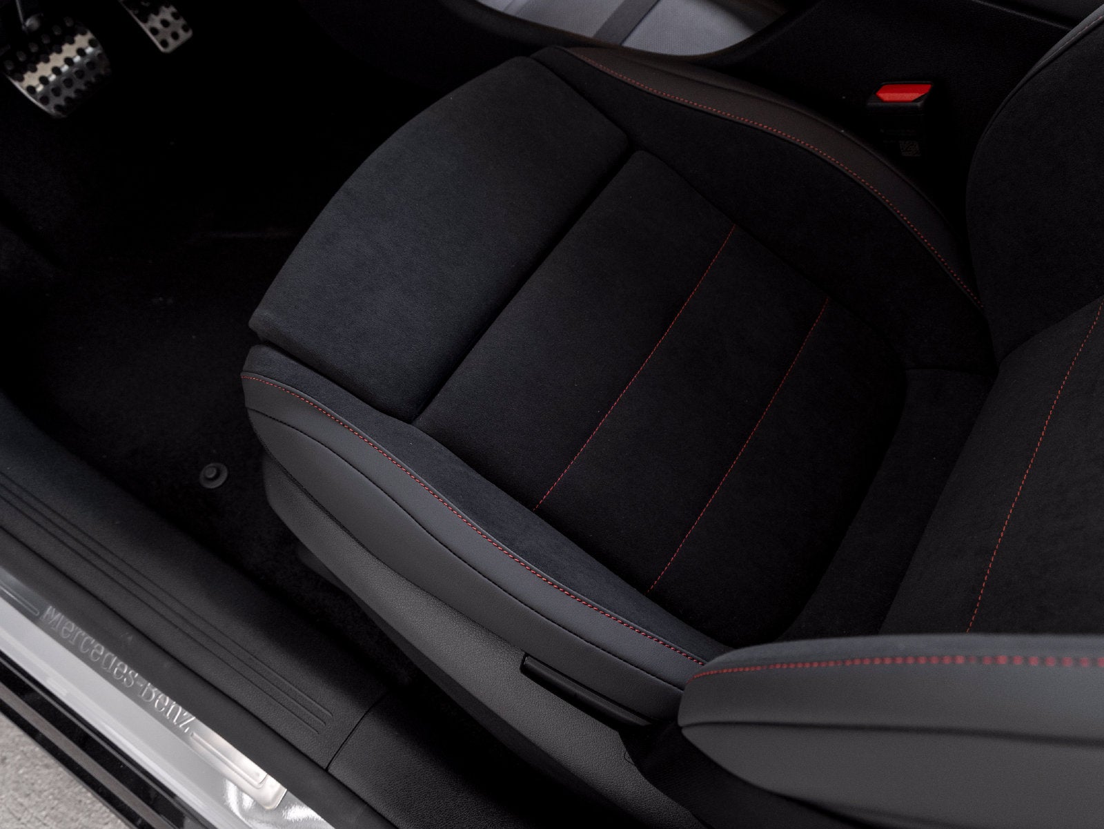 2027 Mercedes-Benz CLA CLA 220 Hybrid