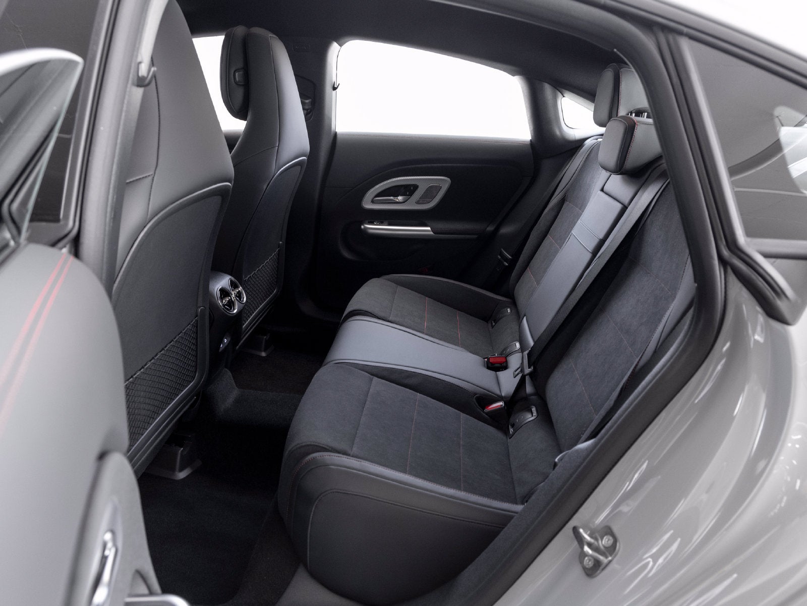 2027 Mercedes-Benz CLA CLA 220 Hybrid