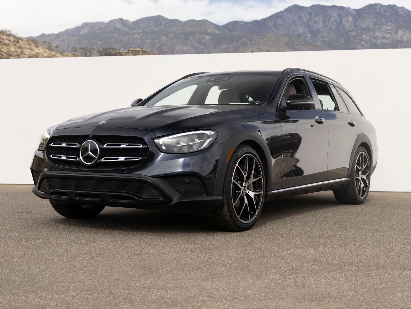 2023 Mercedes-Benz E-Class E450 4MATIC All-Terrain's photo