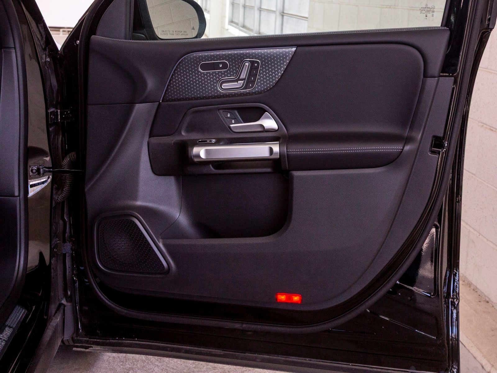 2025 Mercedes-Benz GLB GLB 250