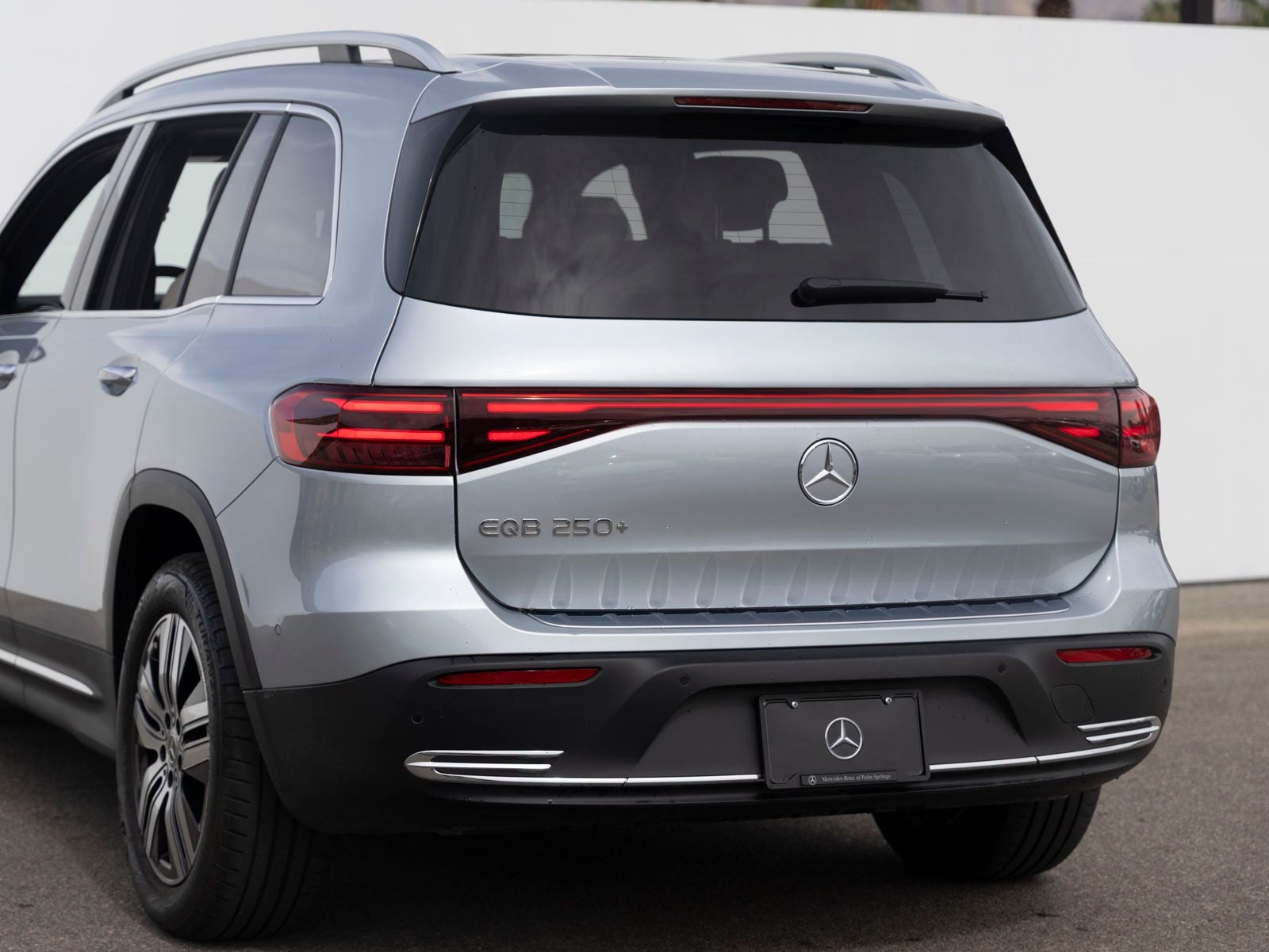 2024 Mercedes-Benz EQB 250+ Base