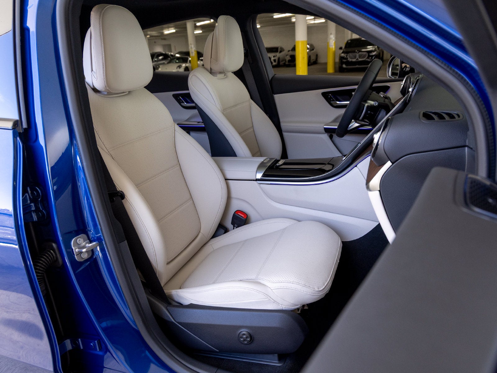 2027 Mercedes-Benz GLC GLC 300 Coupe 4MATIC®