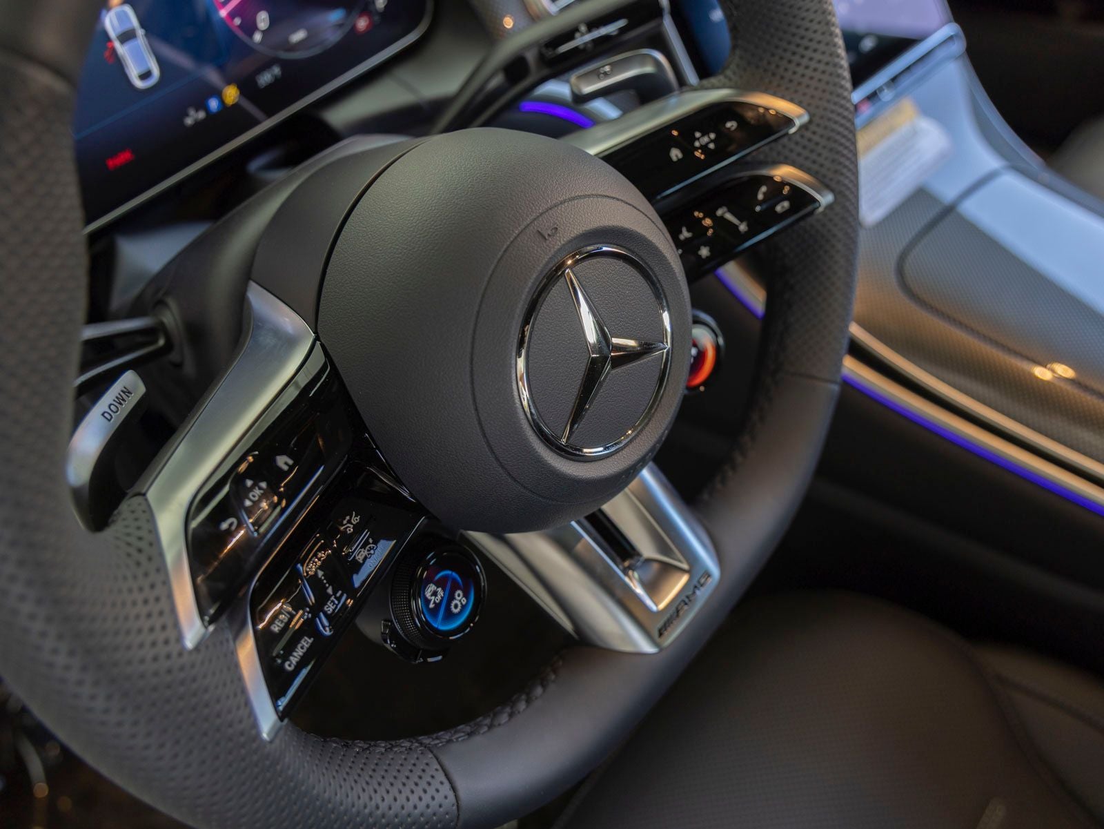 2027 Mercedes-Benz GLC 4MATIC®