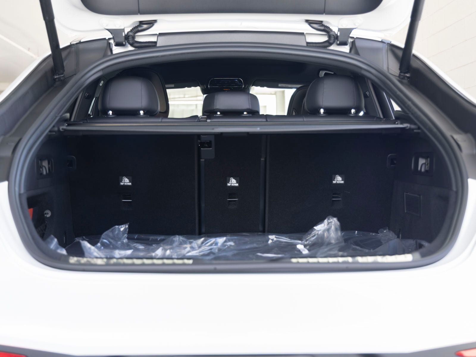 2027 Mercedes-Benz GLC 4MATIC®