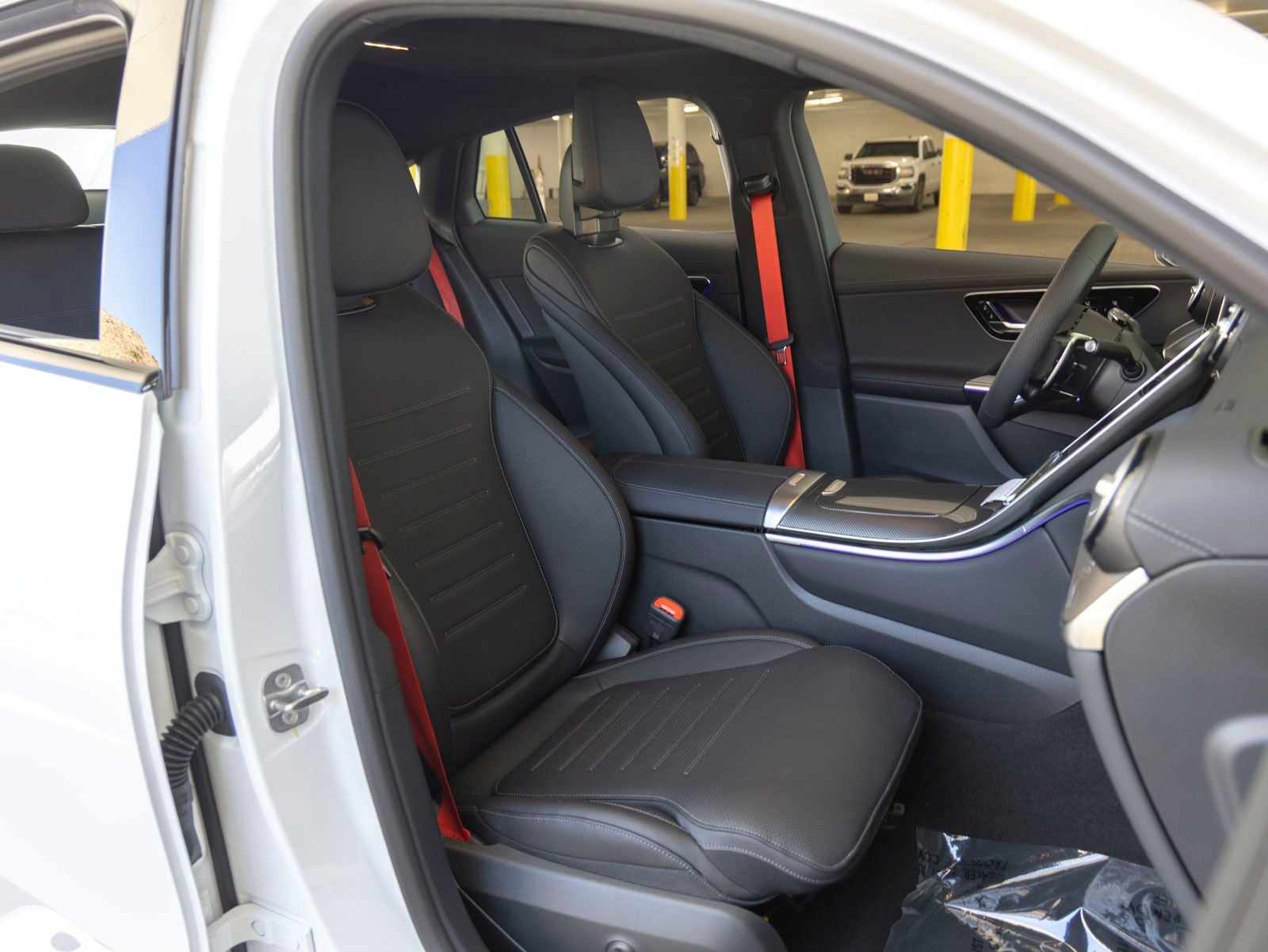 2027 Mercedes-Benz GLC 4MATIC®