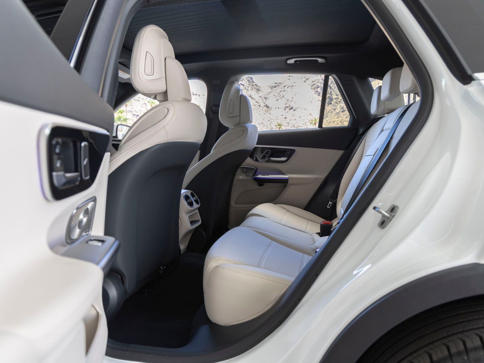 2027 Mercedes-Benz GLC GLC 300