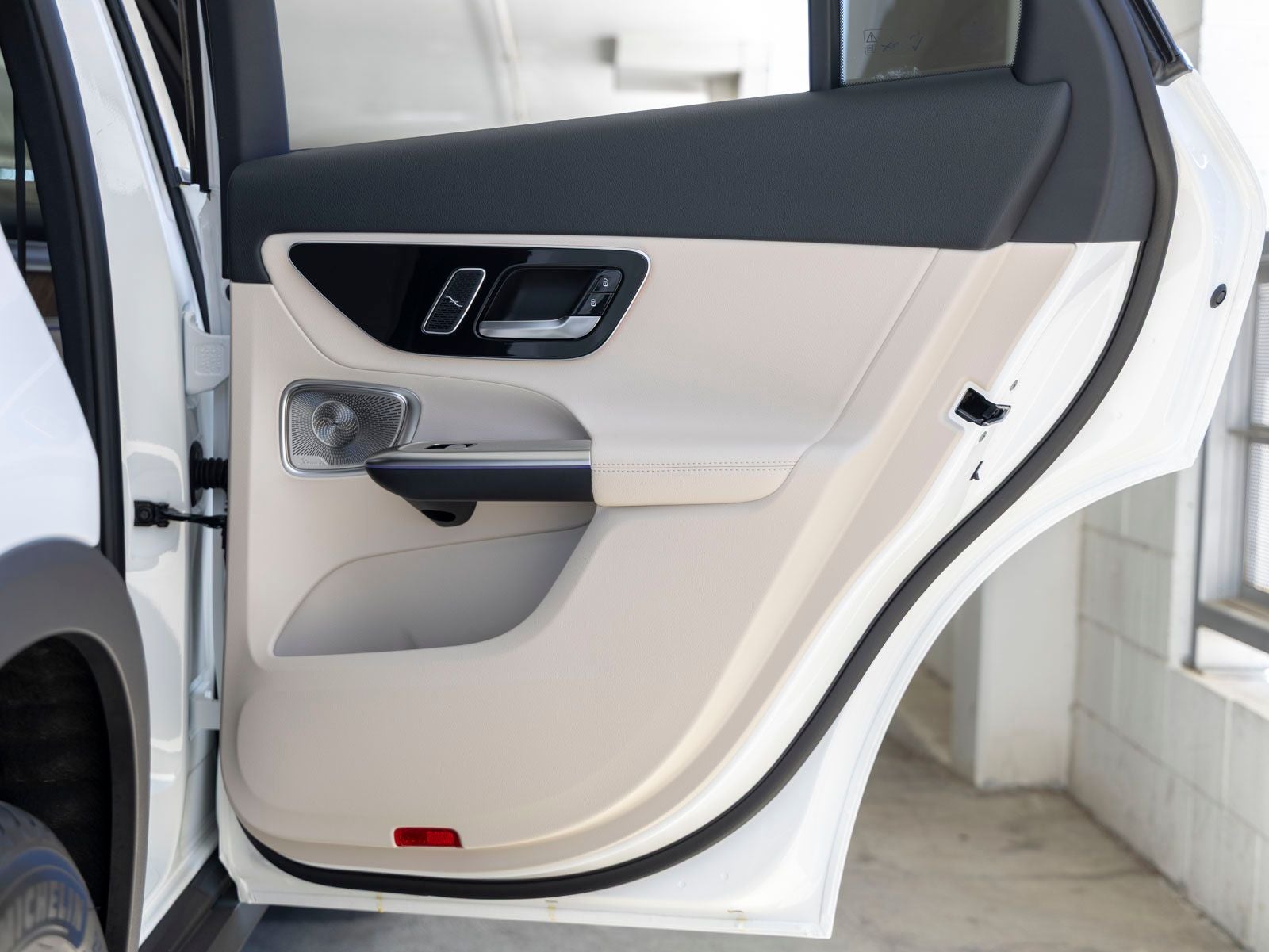 2027 Mercedes-Benz GLC GLC 300