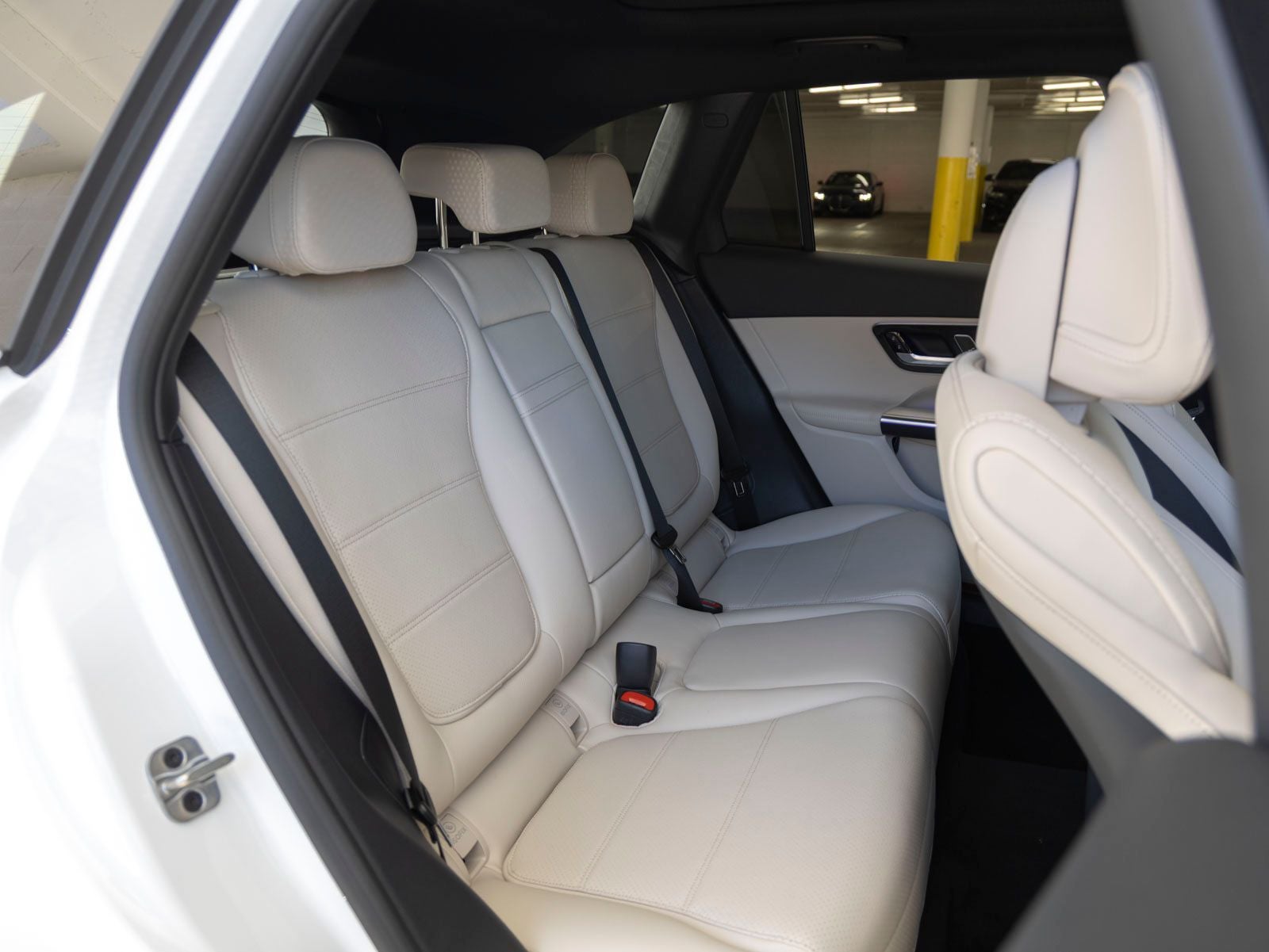 2027 Mercedes-Benz GLC GLC 300