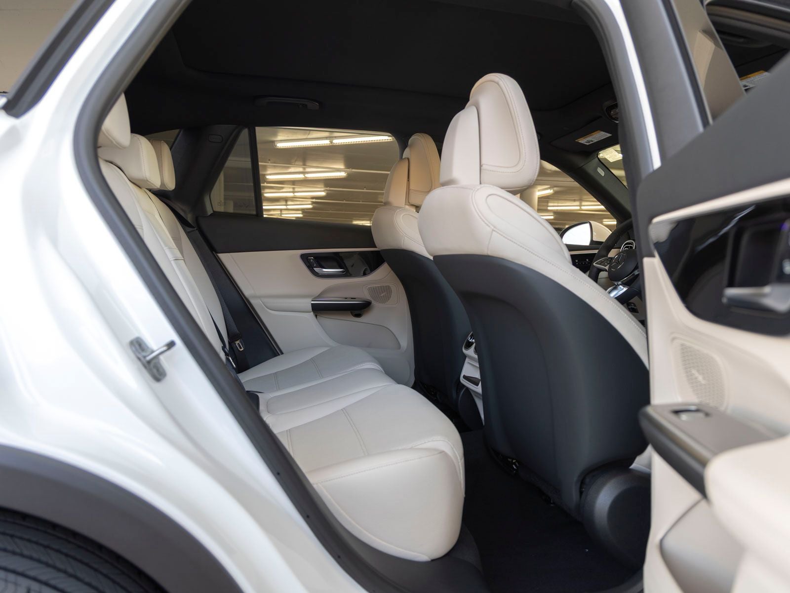 2027 Mercedes-Benz GLC GLC 300