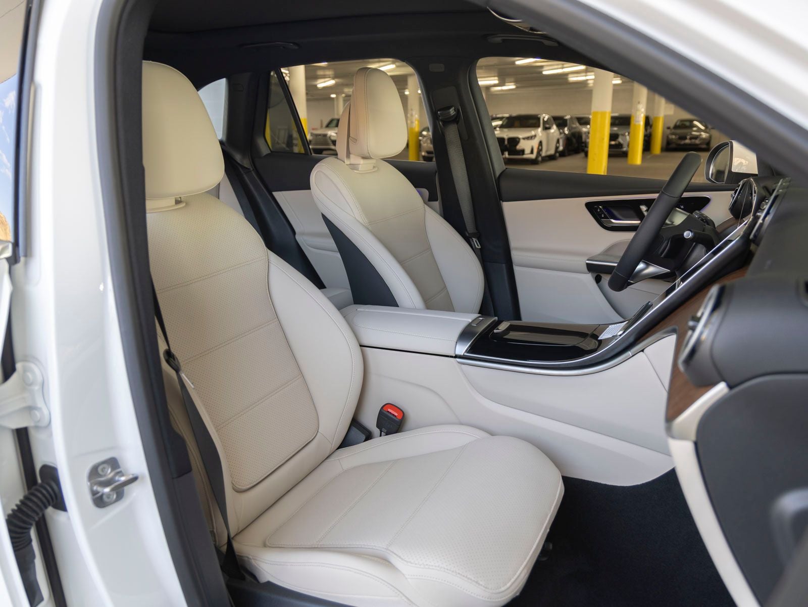 2027 Mercedes-Benz GLC GLC 300