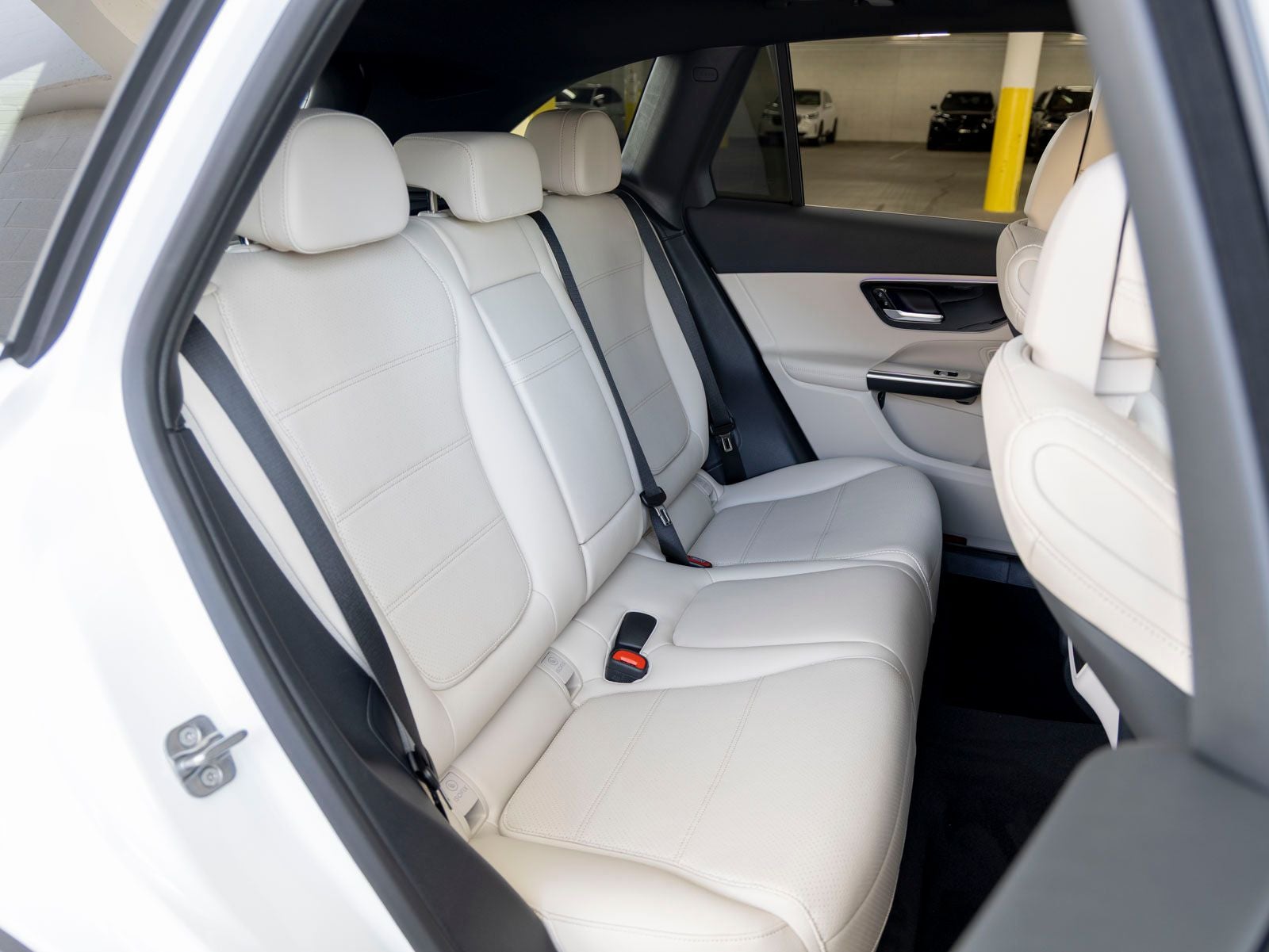 2027 Mercedes-Benz GLC GLC 300