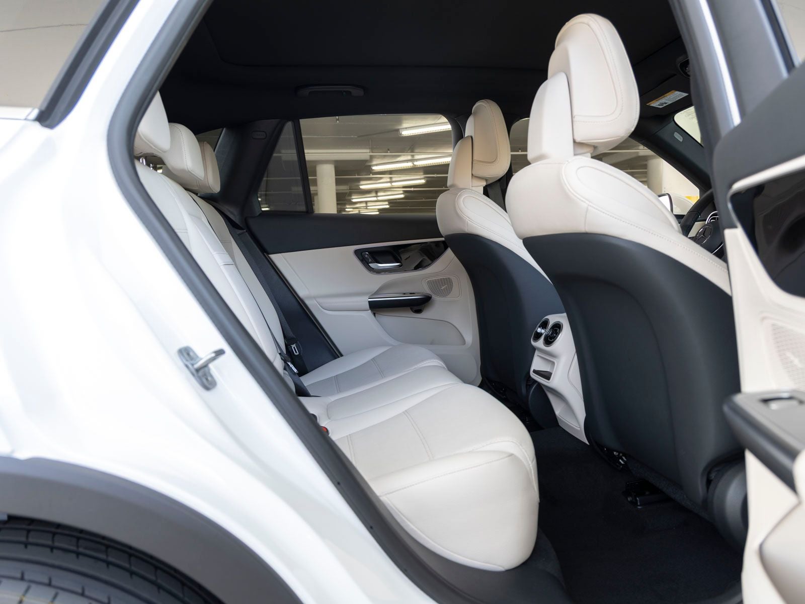 2027 Mercedes-Benz GLC GLC 300