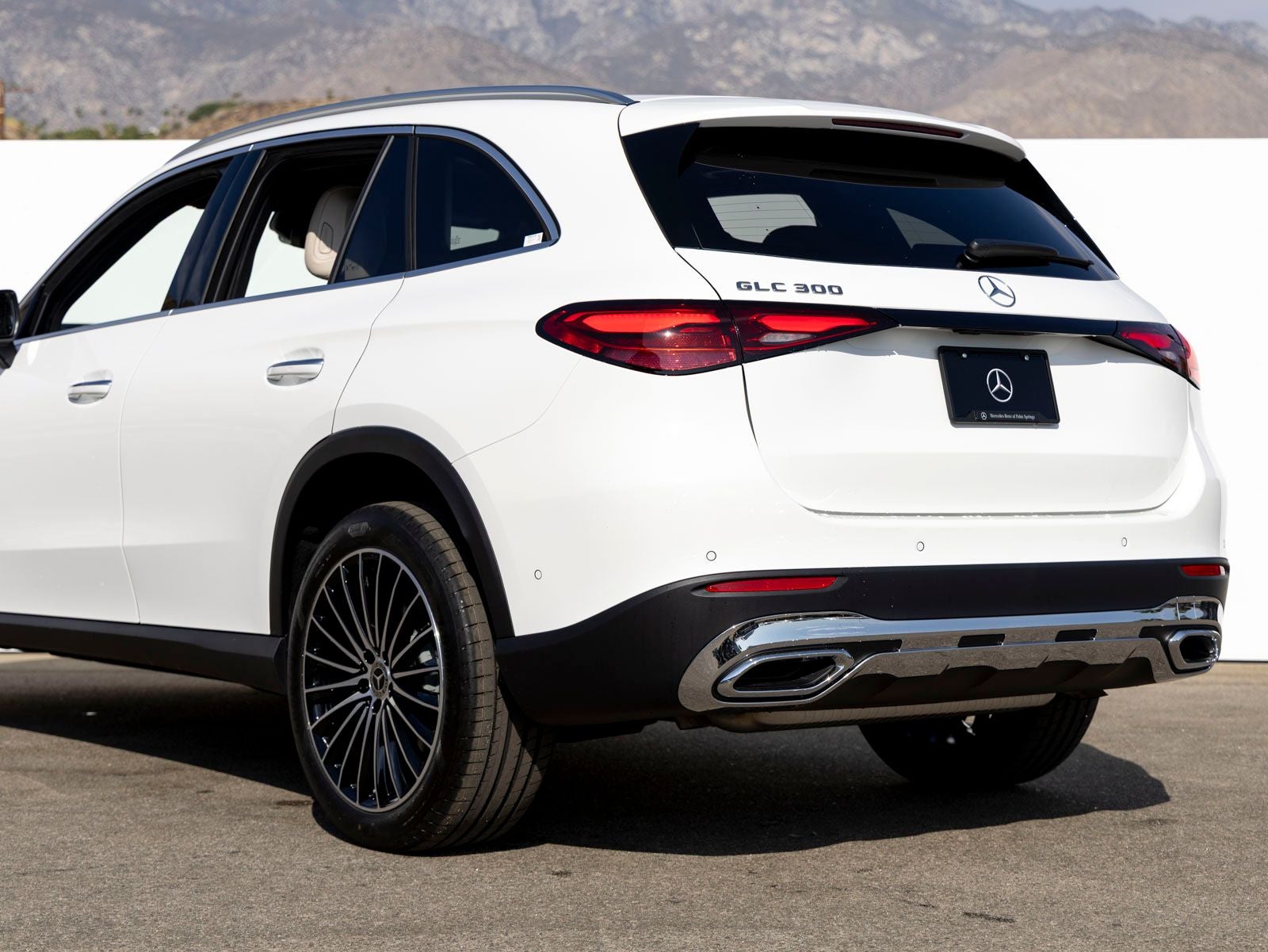 2027 Mercedes-Benz GLC GLC 300