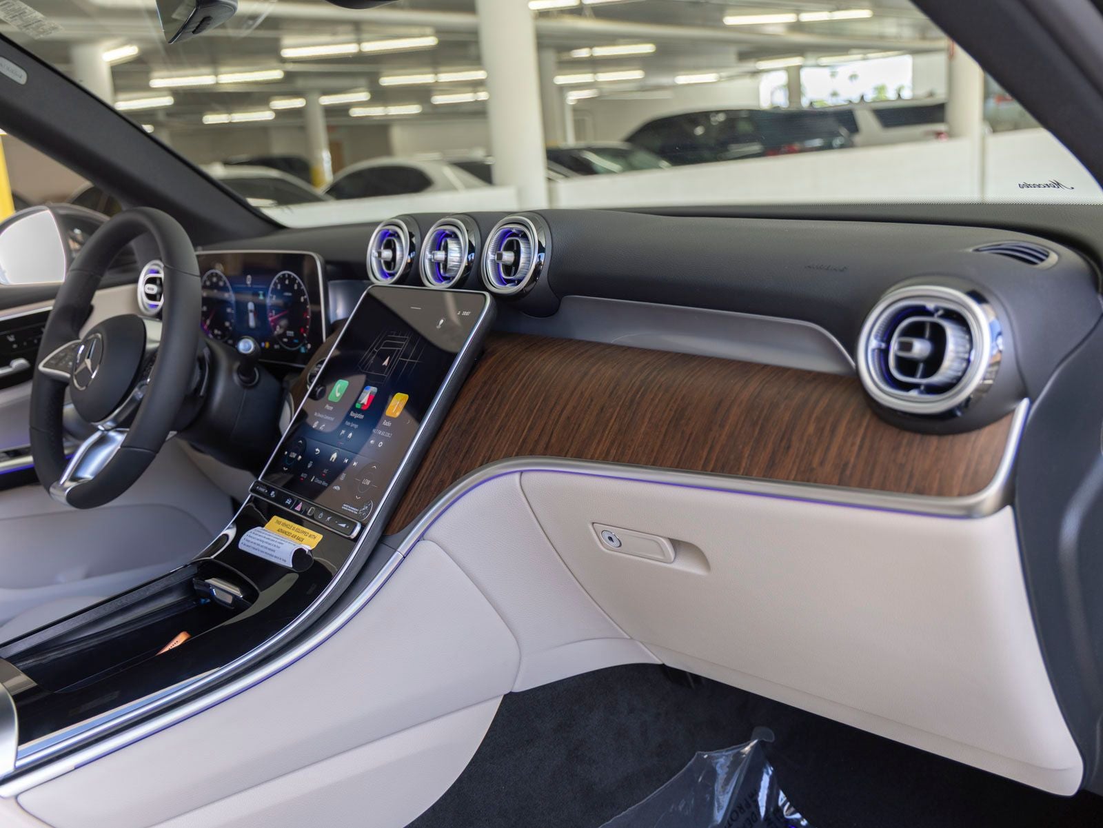 2027 Mercedes-Benz GLC GLC 300