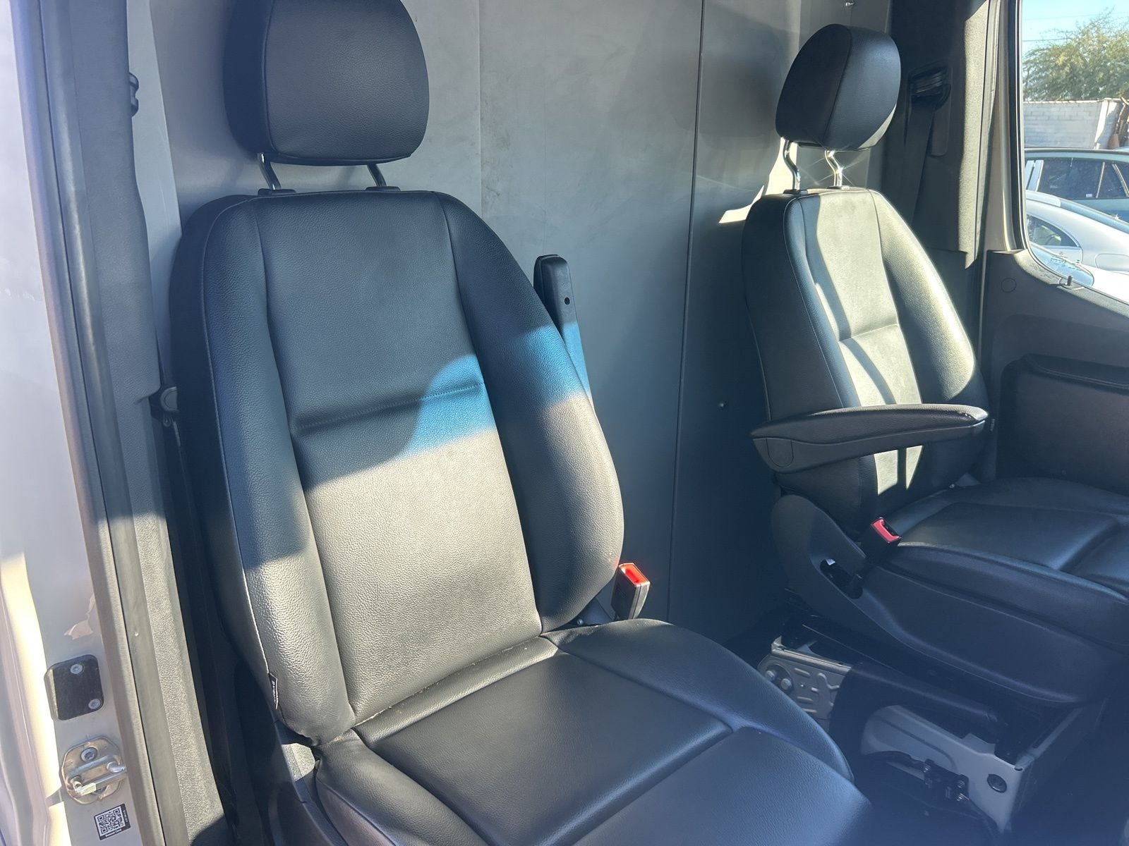 2022 Mercedes-Benz Sprinter 2500 Cargo 144 WB