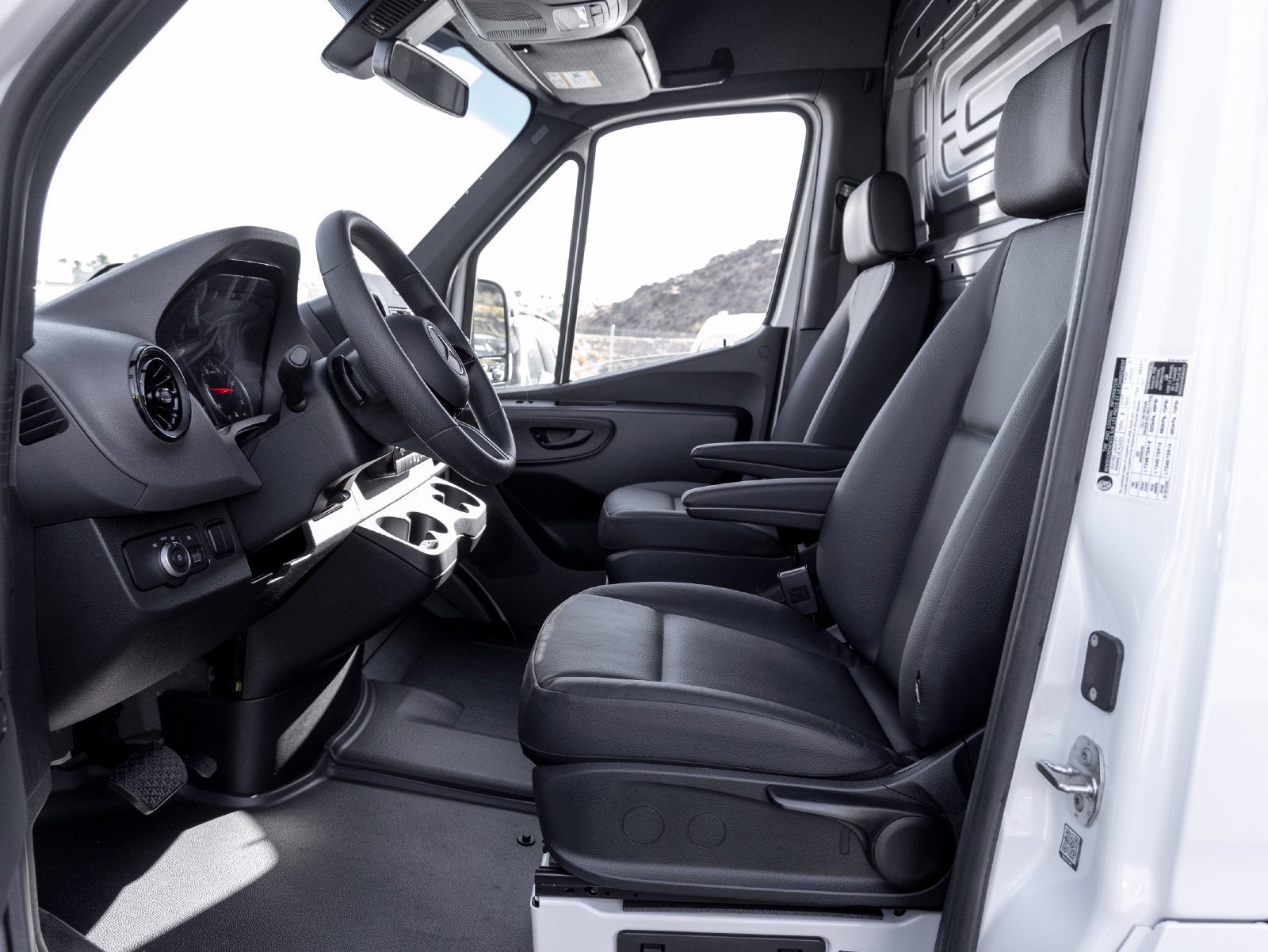 2025 Mercedes-Benz Sprinter 2500 Cargo 144 WB