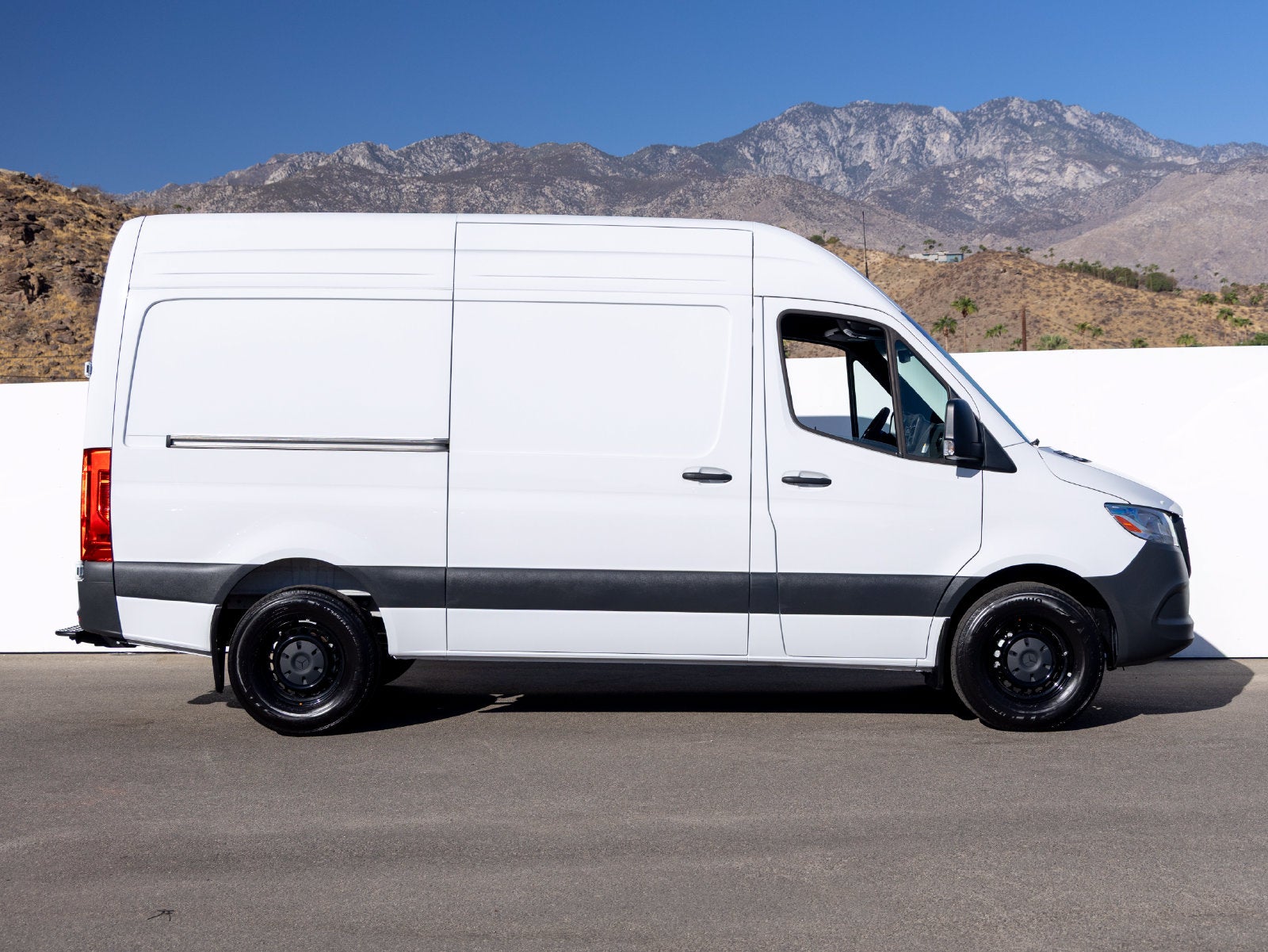 2025 Mercedes-Benz Sprinter 2500 Cargo 144 WB