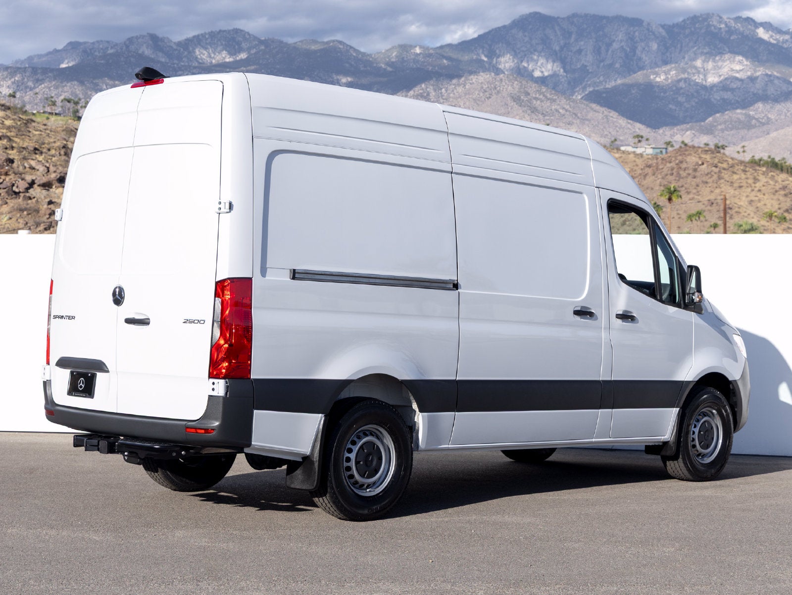 2027 Mercedes-Benz Sprinter 2500 Cargo 144 WB