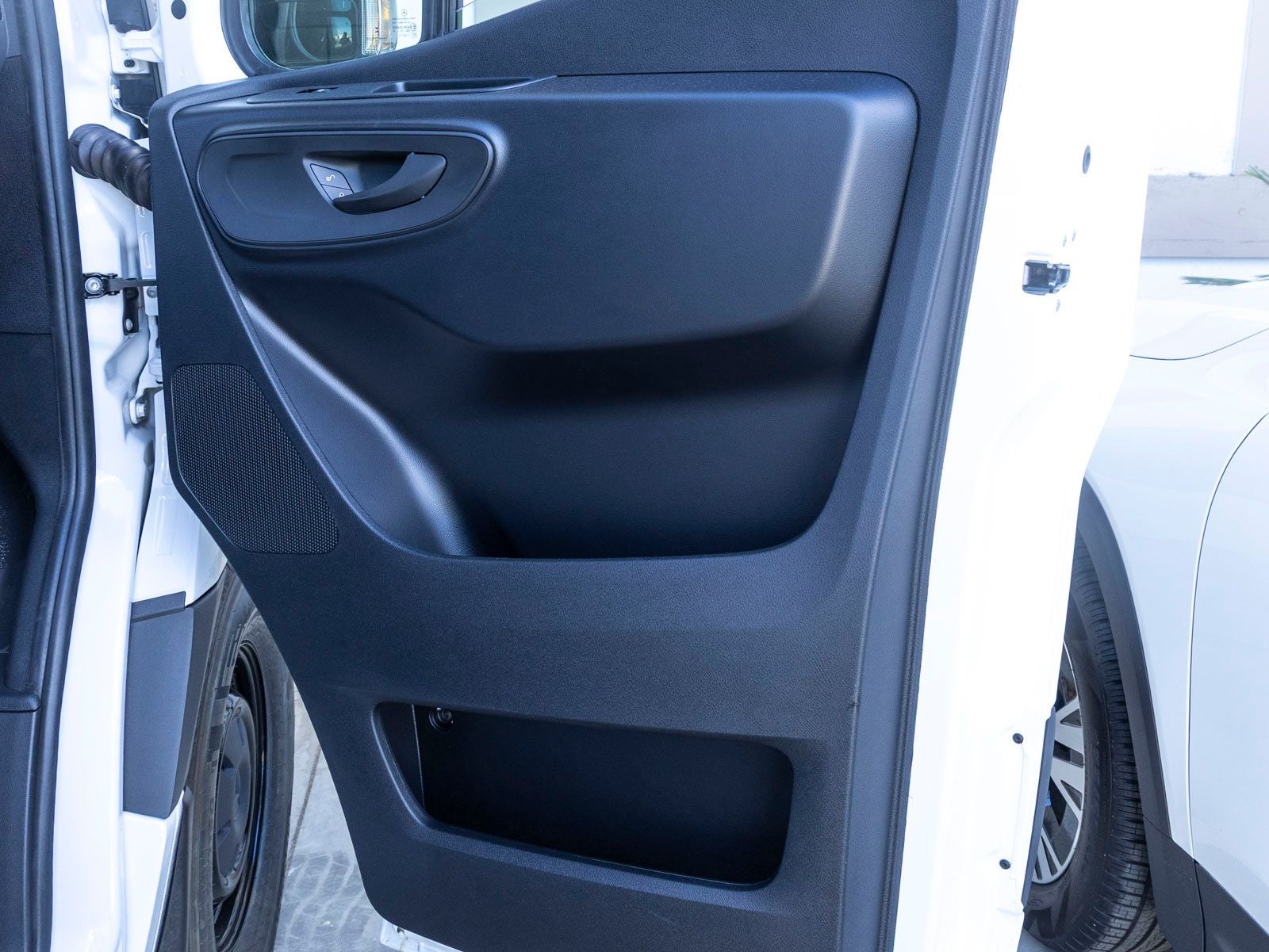 2026 Mercedes-Benz Sprinter 2500 Cargo 144 WB