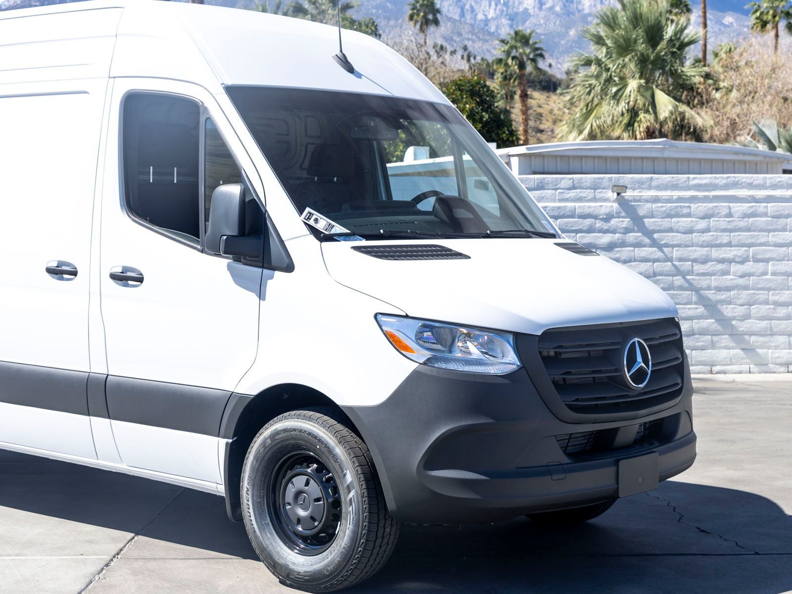 2026 Mercedes-Benz Sprinter 2500 Cargo 144 WB