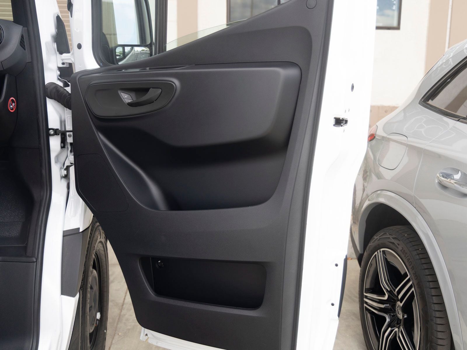 2026 Mercedes-Benz Sprinter 2500 Cargo 144 WB