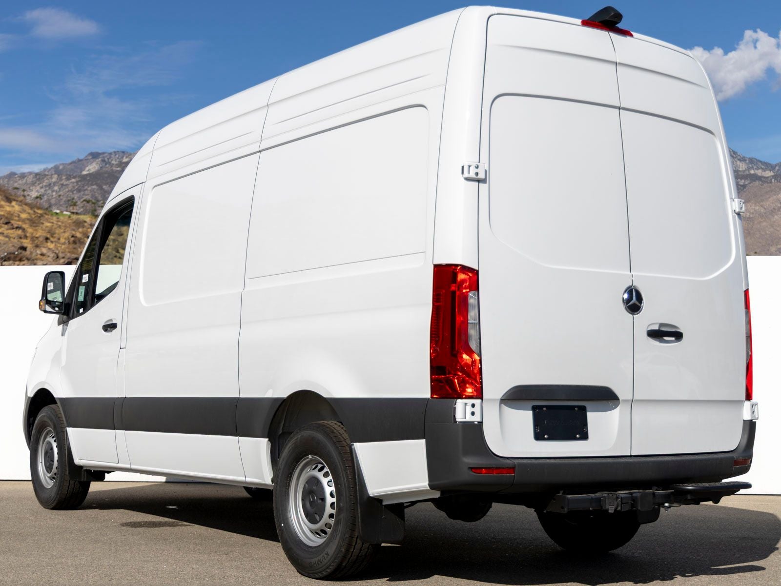 2026 Mercedes-Benz Sprinter 2500 Worker