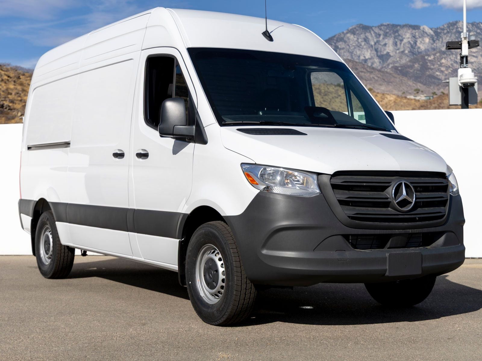 2026 Mercedes-Benz Sprinter 2500 Worker