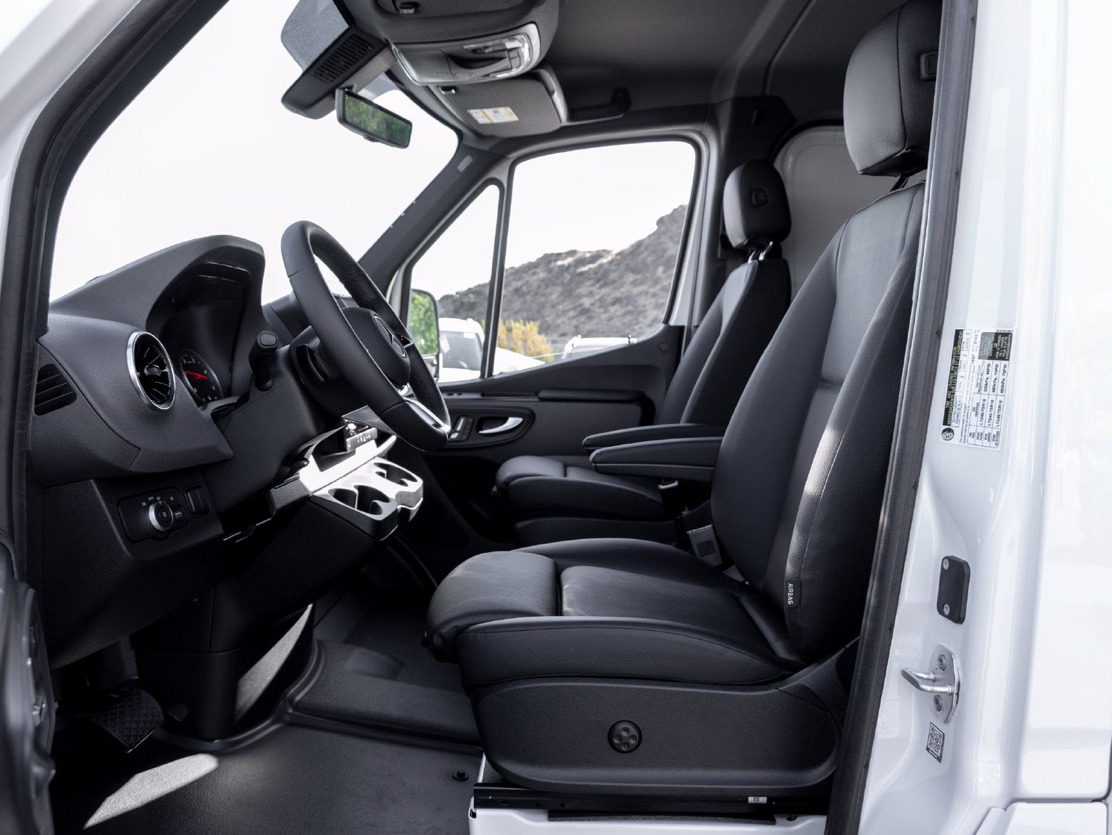 2027 Mercedes-Benz Sprinter 2500 Cargo 144 WB