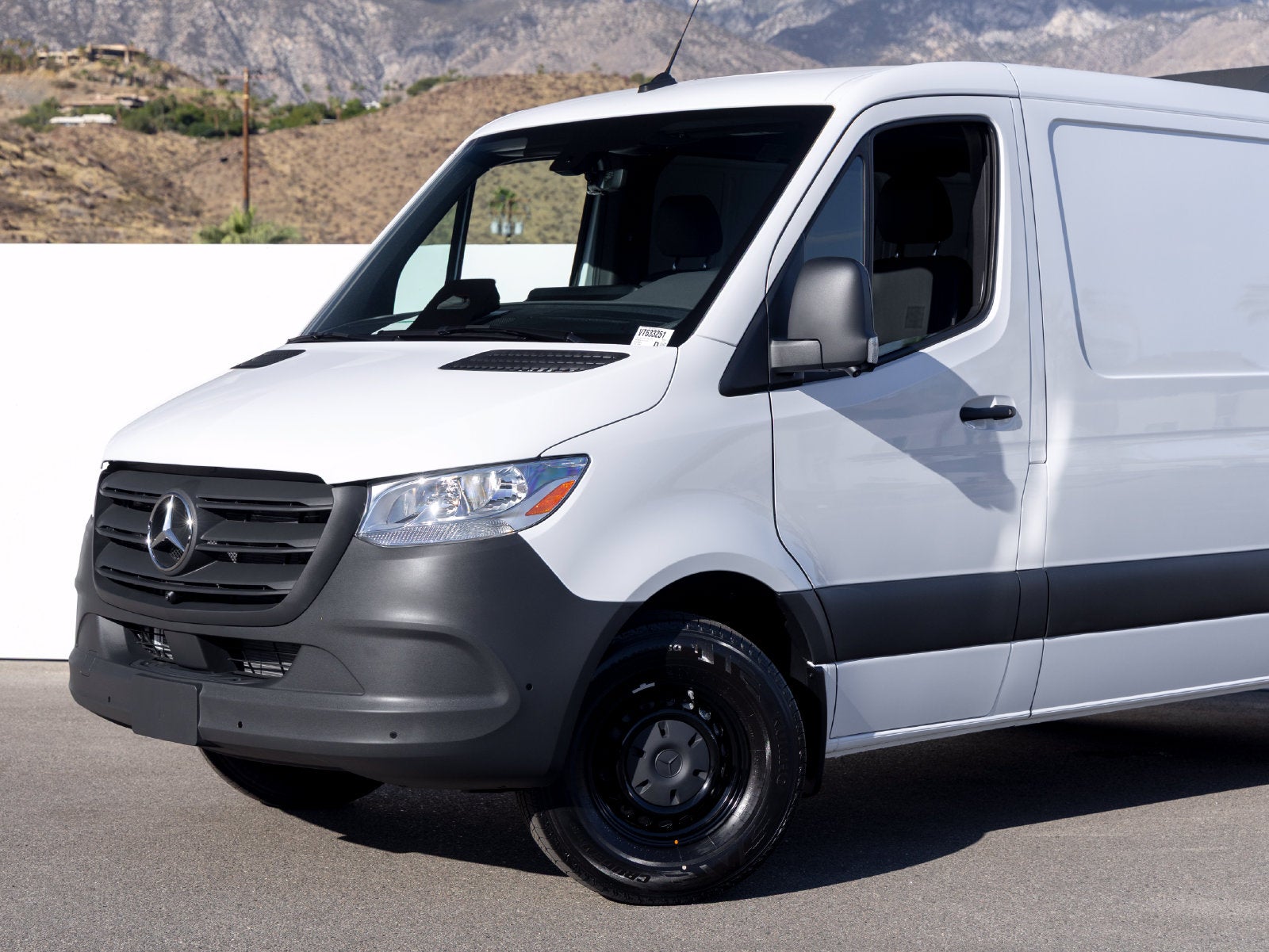 2027 Mercedes-Benz Sprinter 2500 Cargo 144 WB