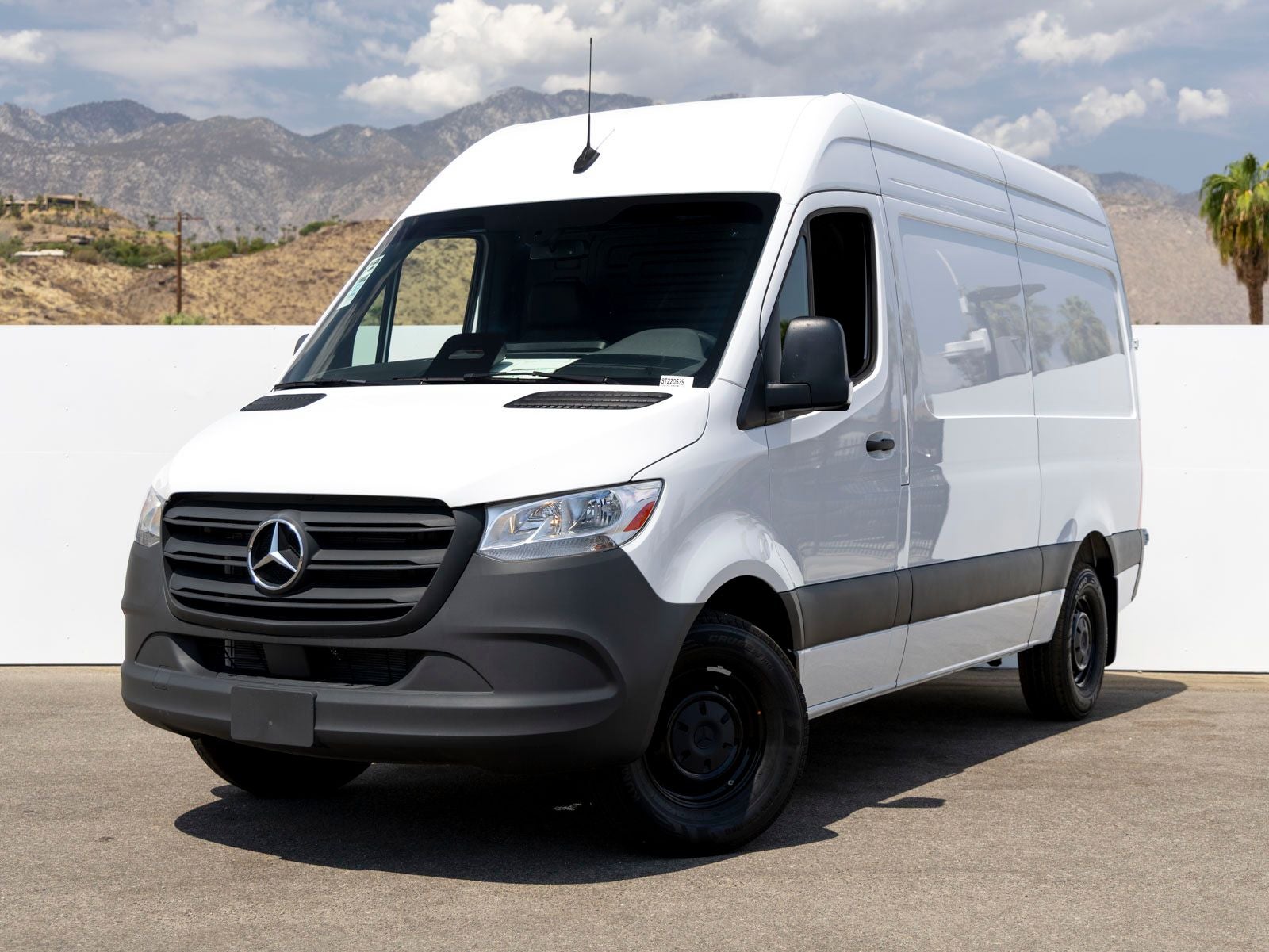 2025 Mercedes-Benz Sprinter 2500 Cargo 144 WB